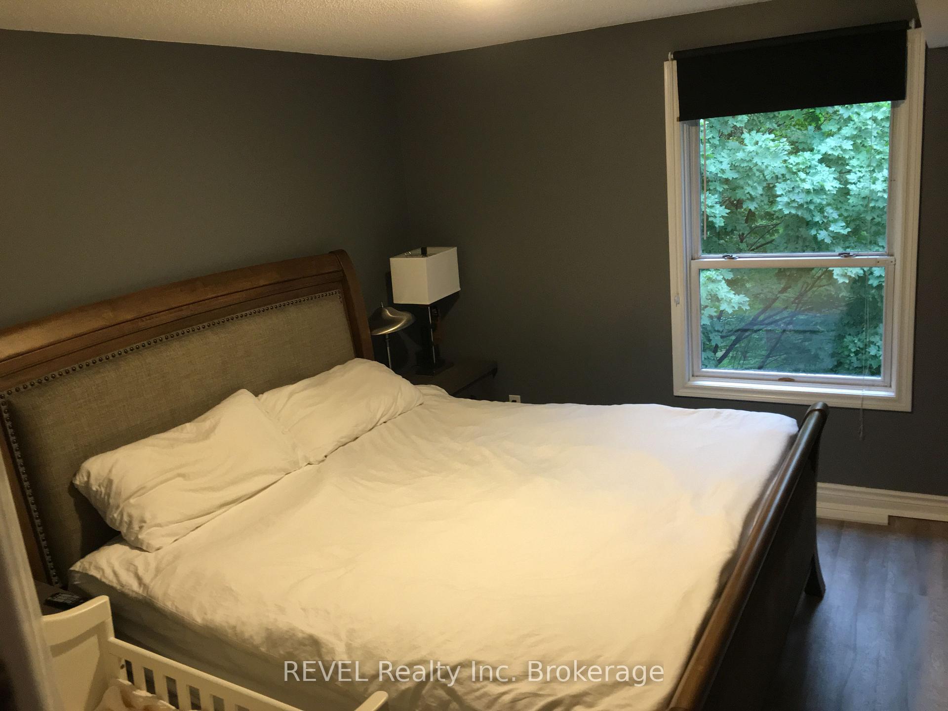 Photo 7 of Unit 317, 2030 Cleaver Avenue, Burlington, Headon — HOMEH