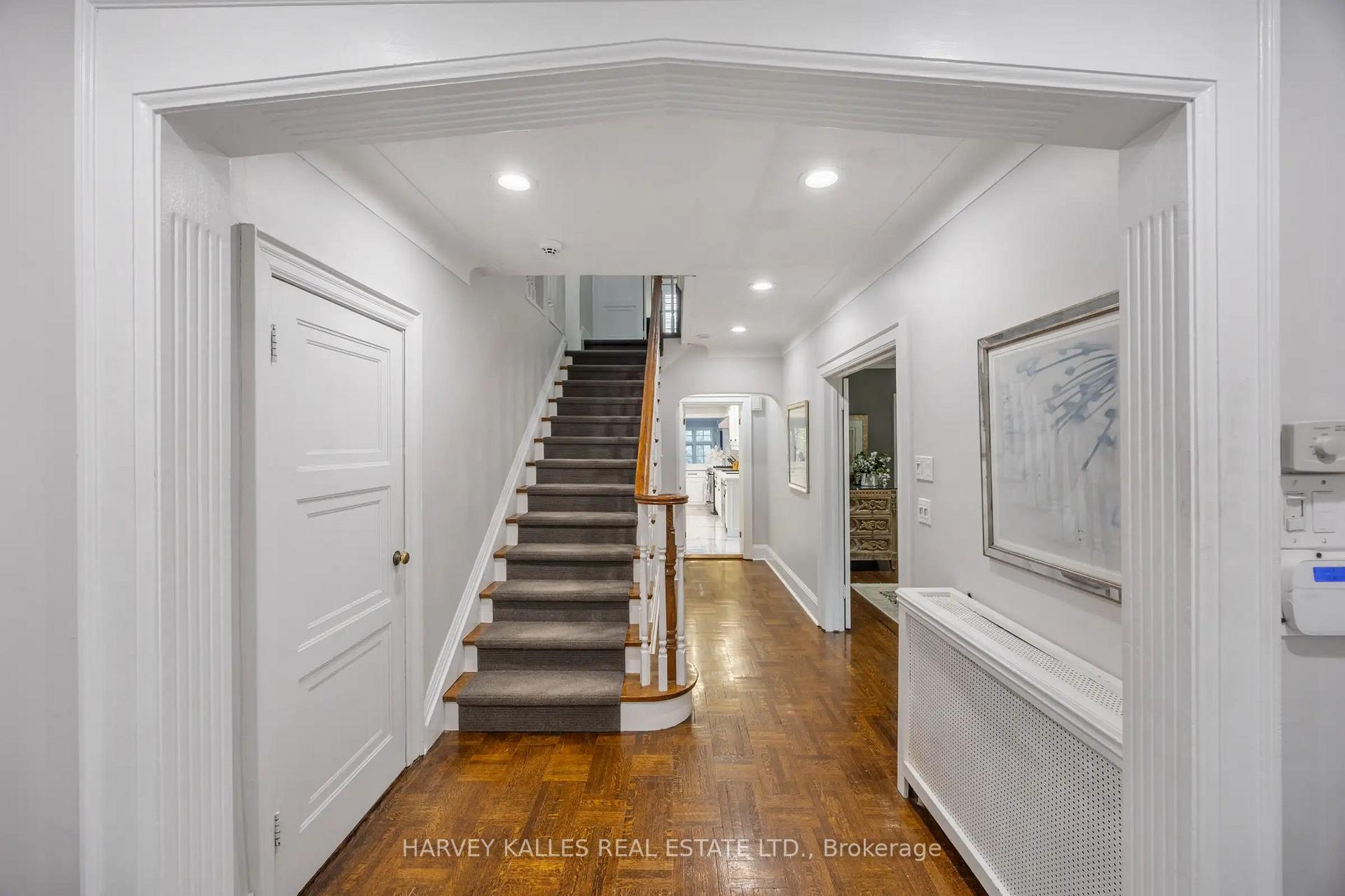 Photo 6 of 141 Old Forest Hill Road, Toronto, Forest Hill North — HOMEH