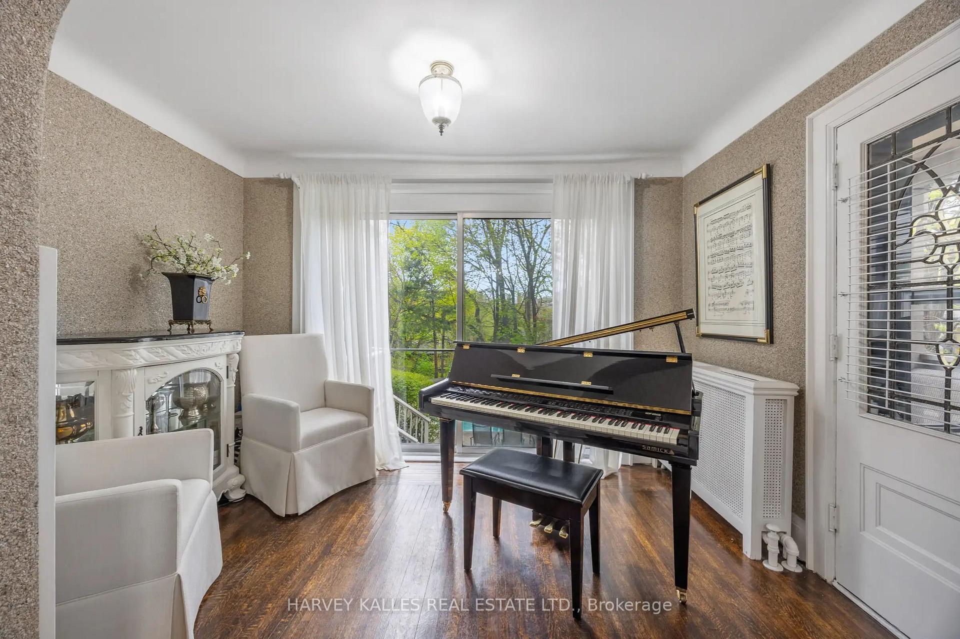 Photo 14 of 141 Old Forest Hill Road, Toronto, Forest Hill North — HOMEH