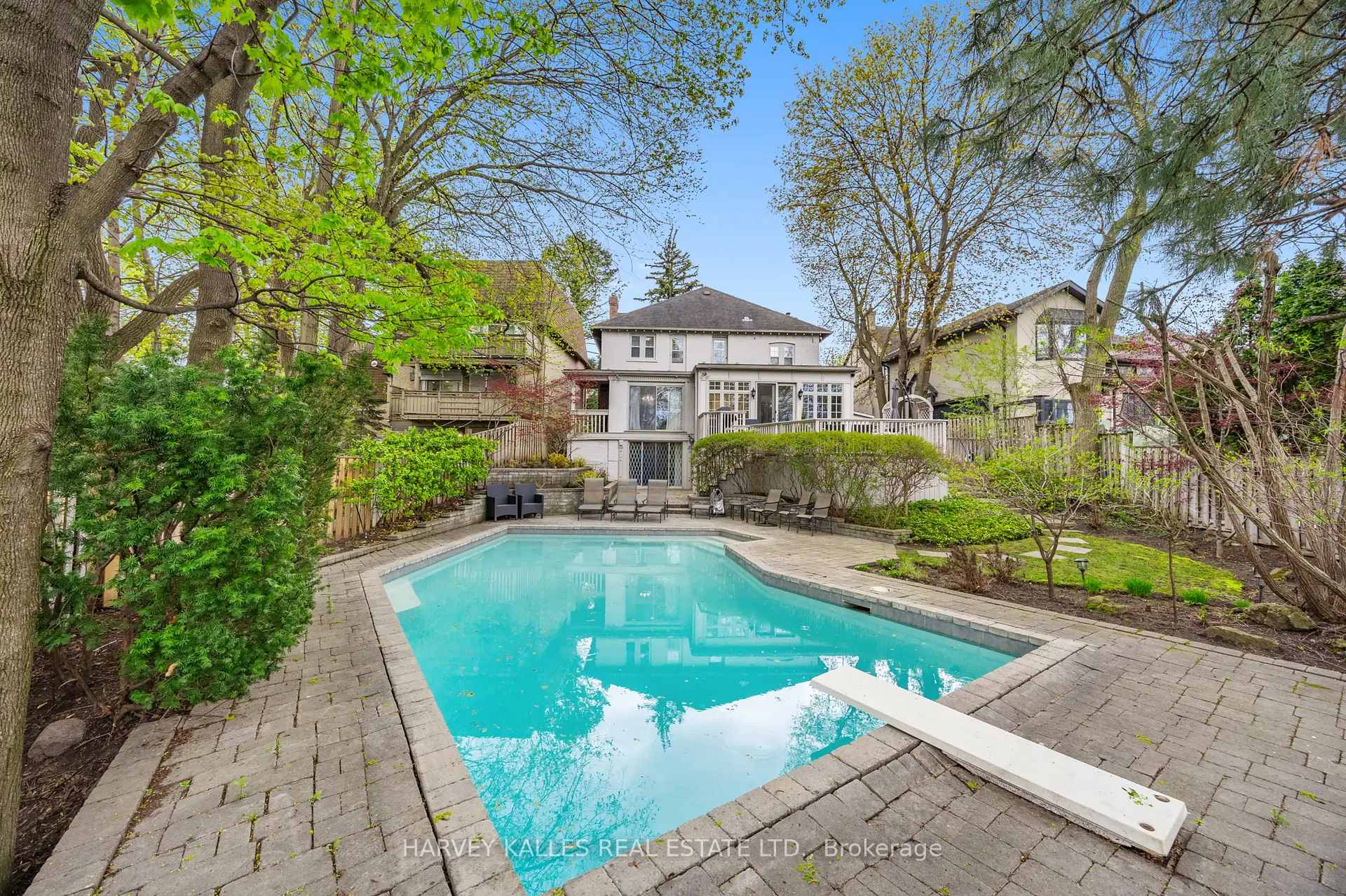 Photo 30 of 141 Old Forest Hill Road, Toronto, Forest Hill North — HOMEH