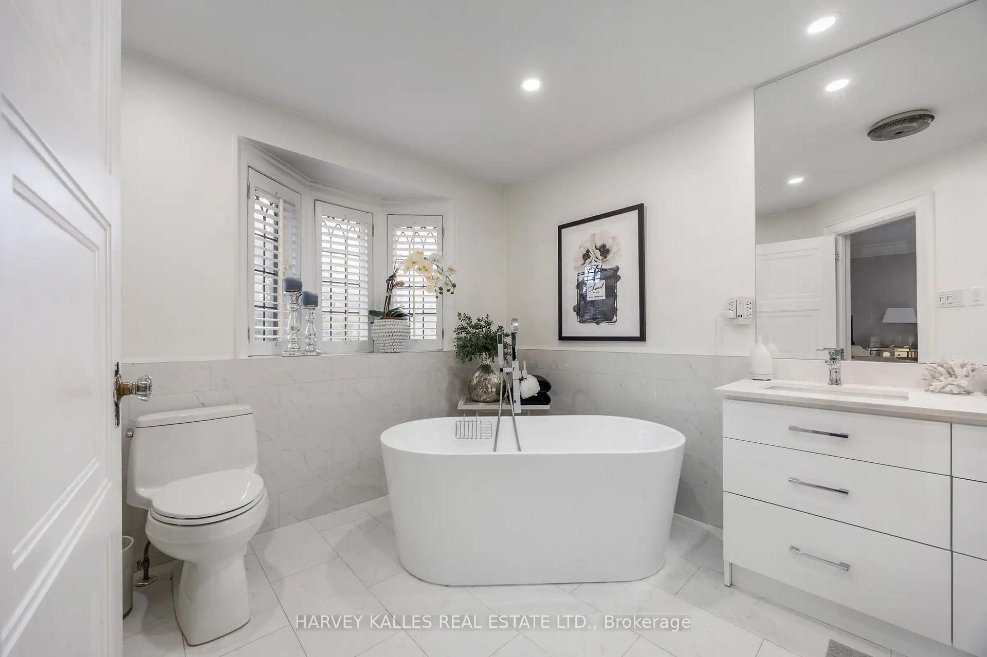 Photo 36 of 141 Old Forest Hill Road, Toronto, Forest Hill North — HOMEH