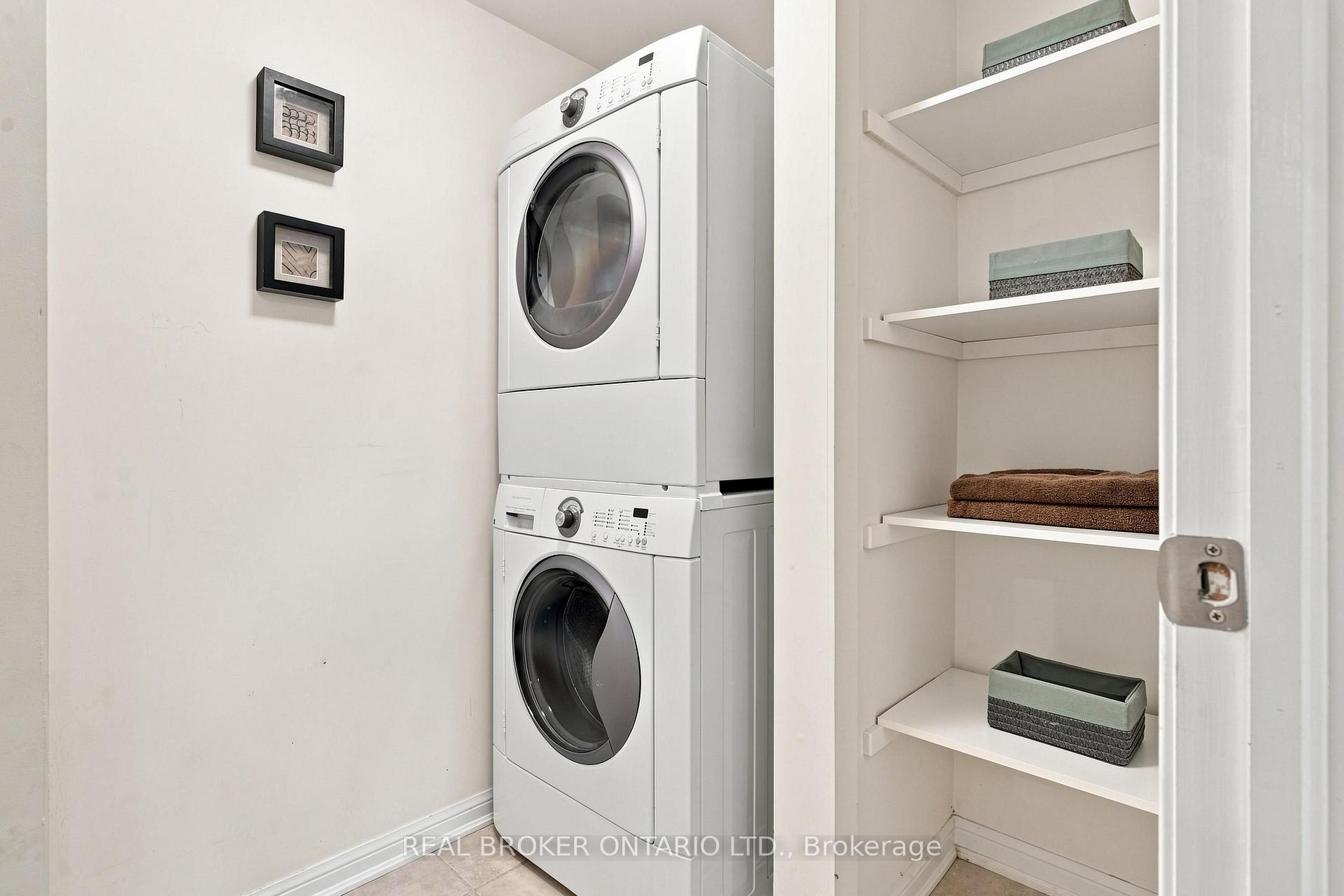 Photo 19 of 8 Ayers Crescent, Scarborough, Clairlea-Birchmount — HOMEH