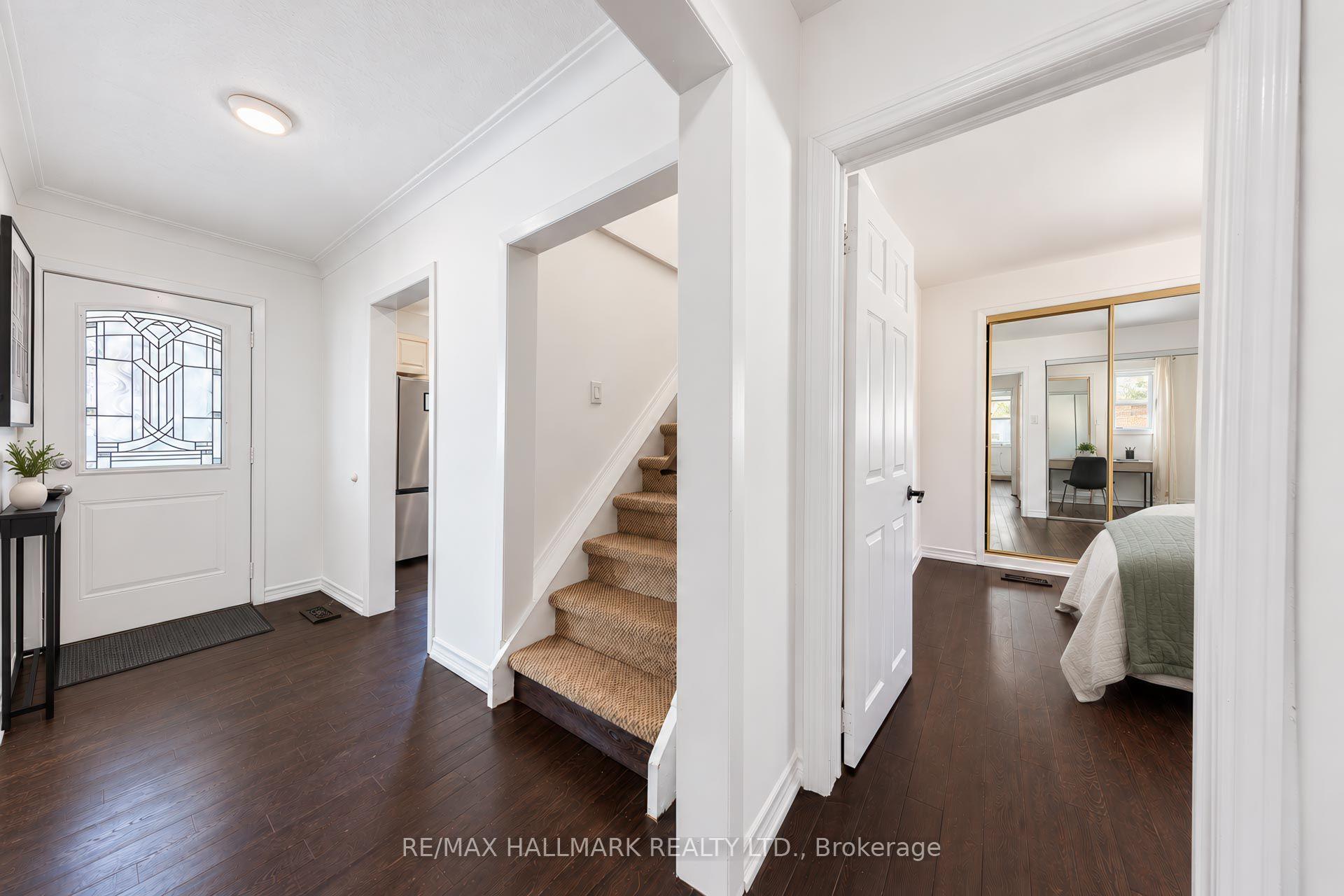 Photo 10 of 14 Saunders Road, Scarborough, Guildwood — HOMEH