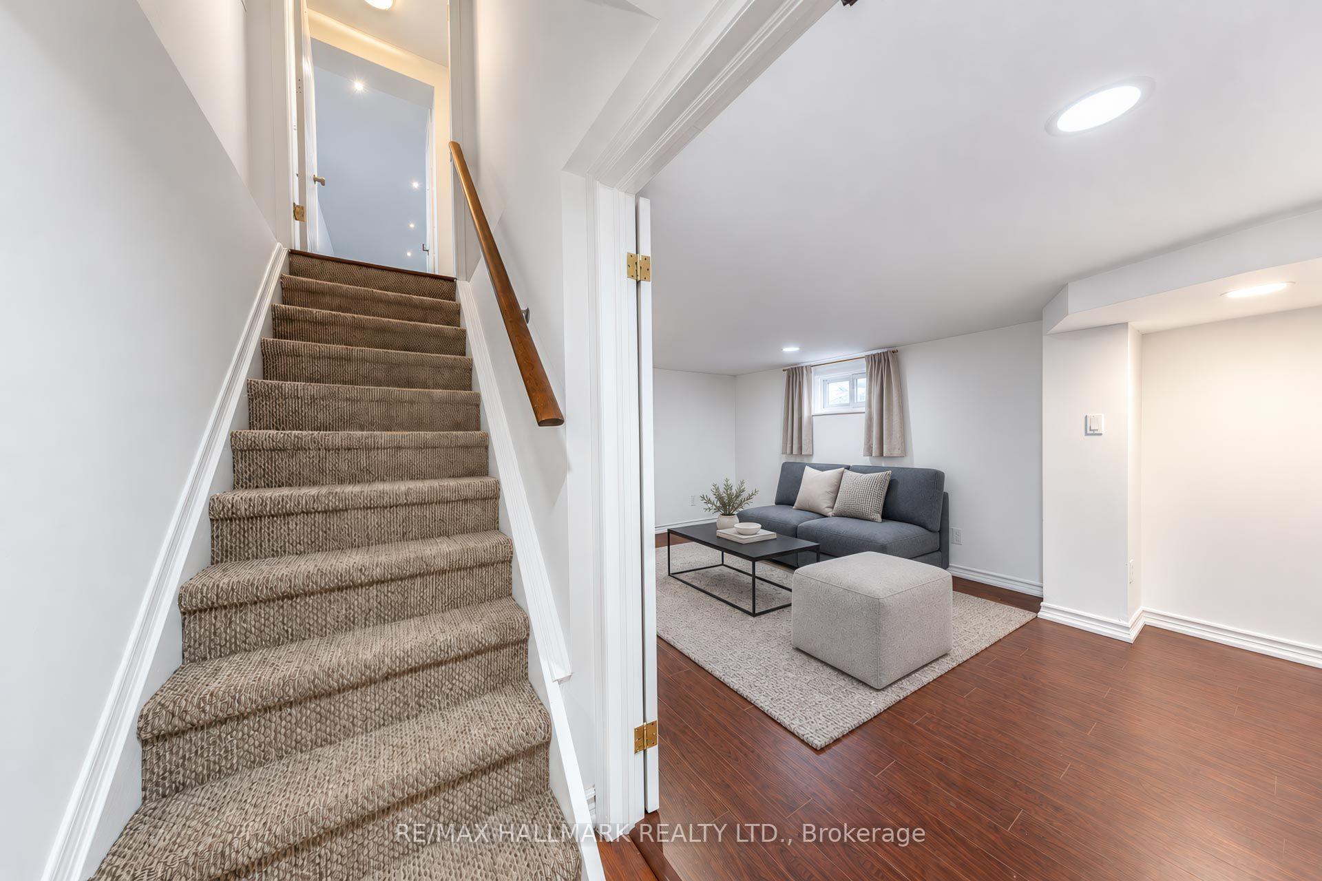 Photo 15 of 14 Saunders Road, Scarborough, Guildwood — HOMEH