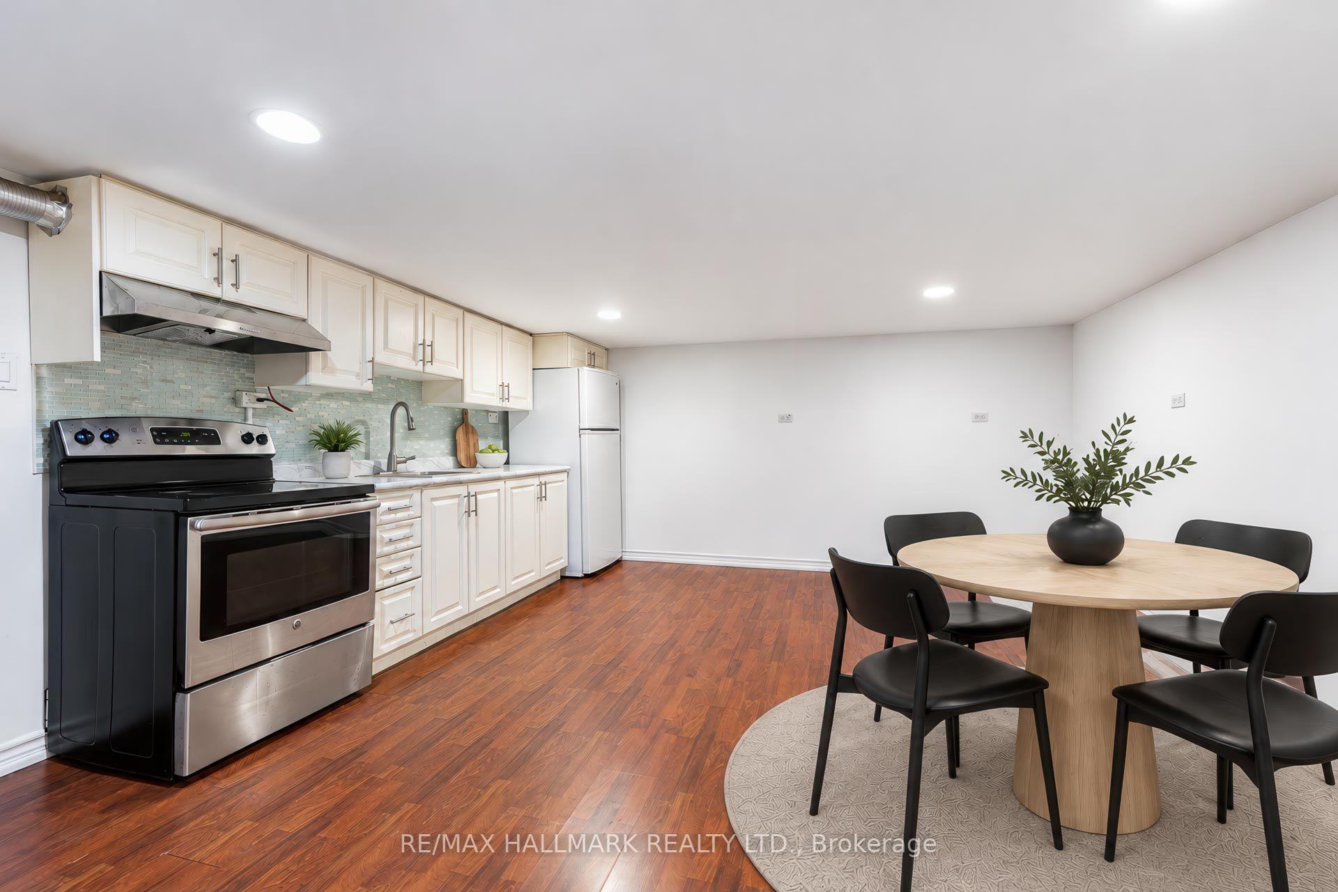 Photo 18 of 14 Saunders Road, Scarborough, Guildwood — HOMEH