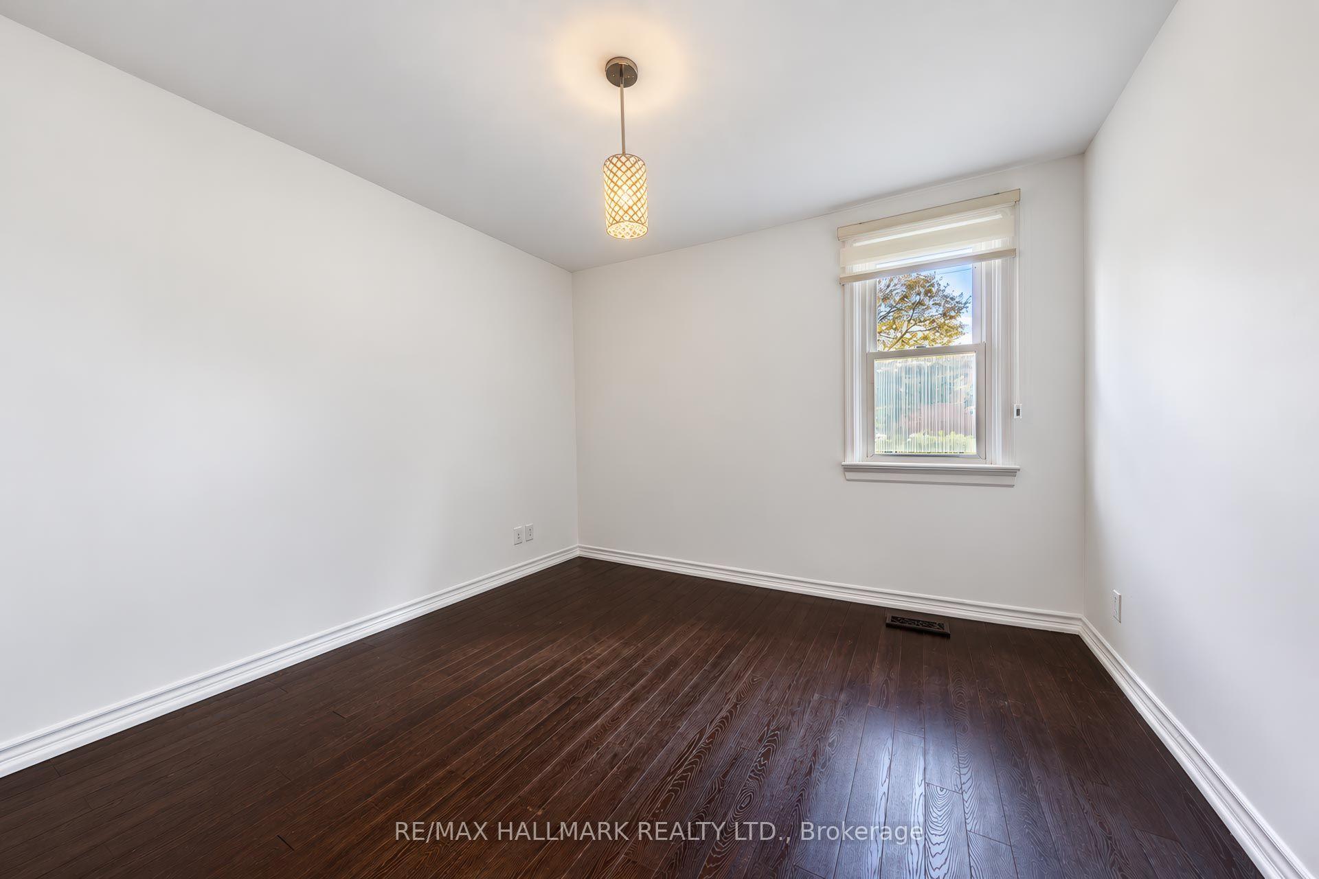 Photo 28 of 14 Saunders Road, Scarborough, Guildwood — HOMEH