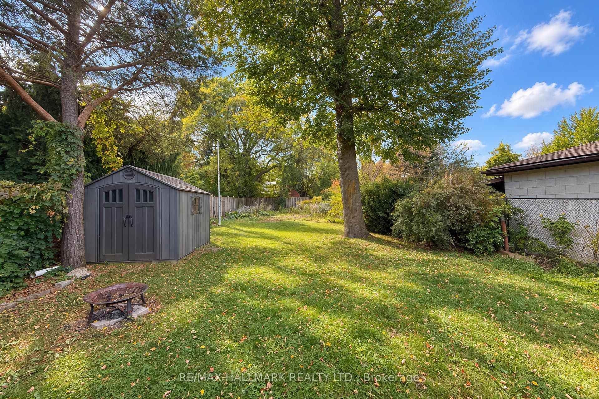 Photo 40 of 14 Saunders Road, Scarborough, Guildwood — HOMEH