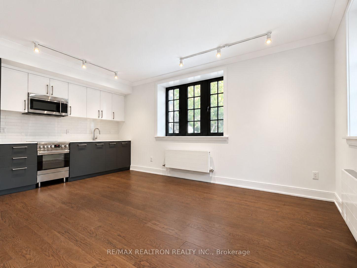 Photo of Unit 106, 2 Clarendon Avenue