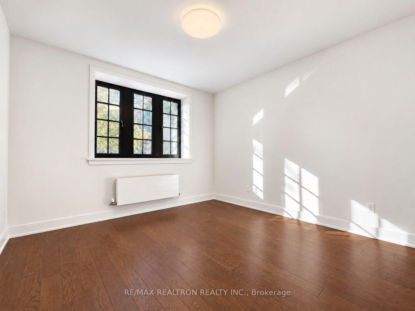 Photo 4 of Unit 106, 2 Clarendon Avenue, Toronto, Casa Loma — HOMEH