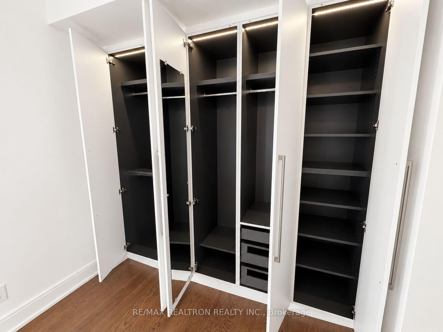 Photo 6 of Unit 106, 2 Clarendon Avenue, Toronto, Casa Loma — HOMEH