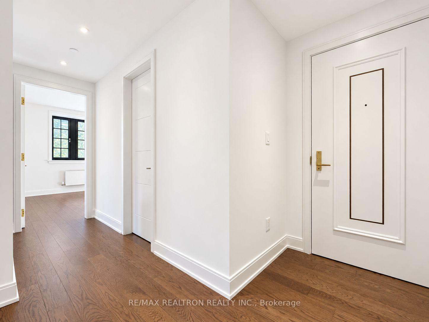 Photo 8 of Unit 106, 2 Clarendon Avenue, Toronto, Casa Loma — HOMEH