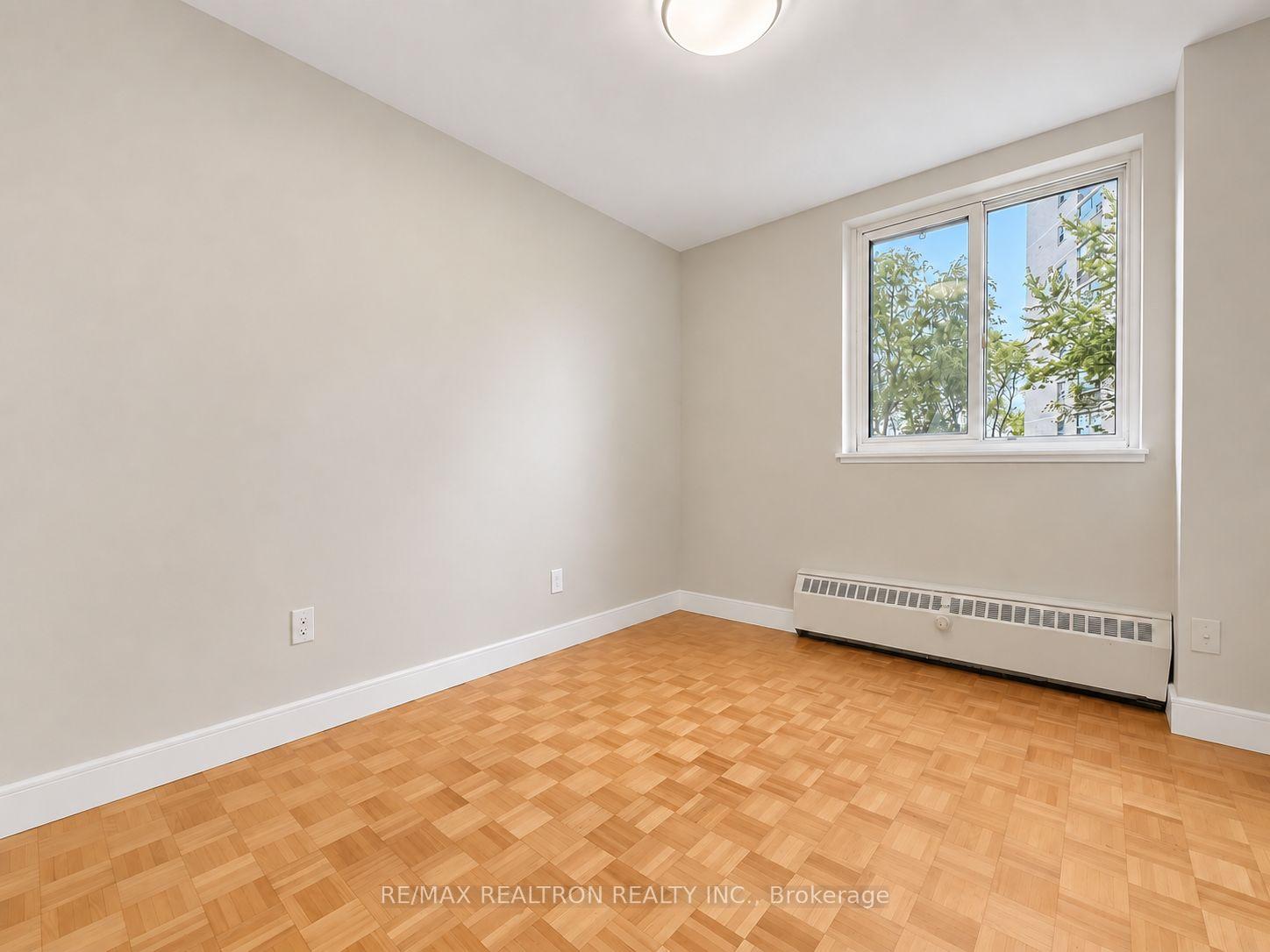 Photo 10 of Unit 202, 10 Shallmar Boulevard, Toronto, Forest Hill North — HOMEH