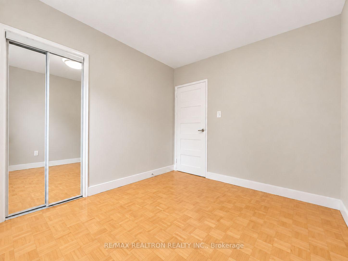 Photo 11 of Unit 202, 10 Shallmar Boulevard, Toronto, Forest Hill North — HOMEH