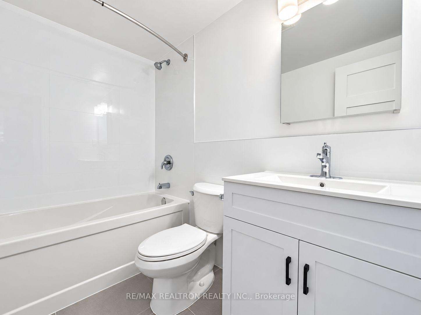Photo 12 of Unit 202, 10 Shallmar Boulevard, Toronto, Forest Hill North — HOMEH
