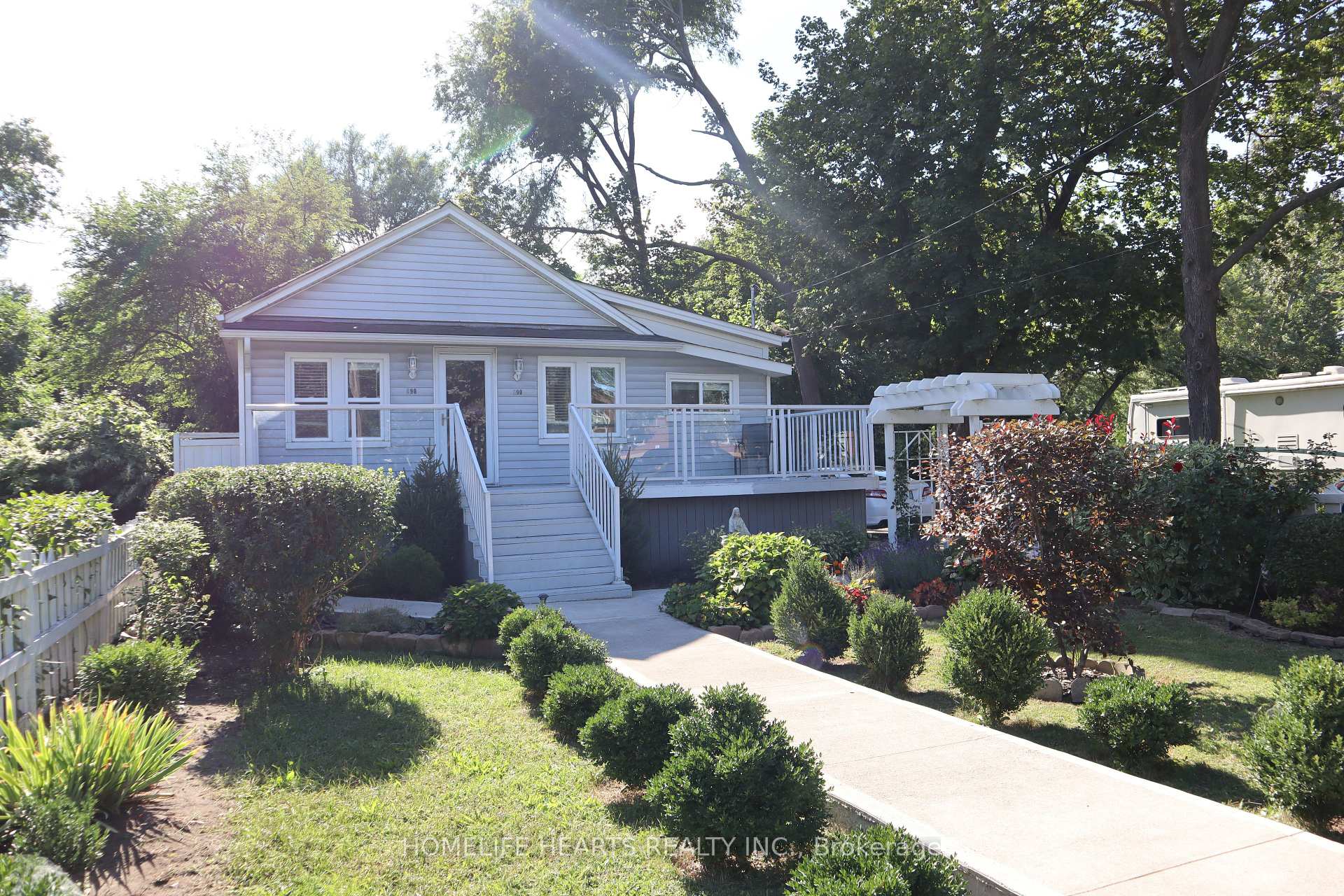 Photo 2 of 490 Beach Boulevard, Hamilton, Hamilton Beach — HOMEH