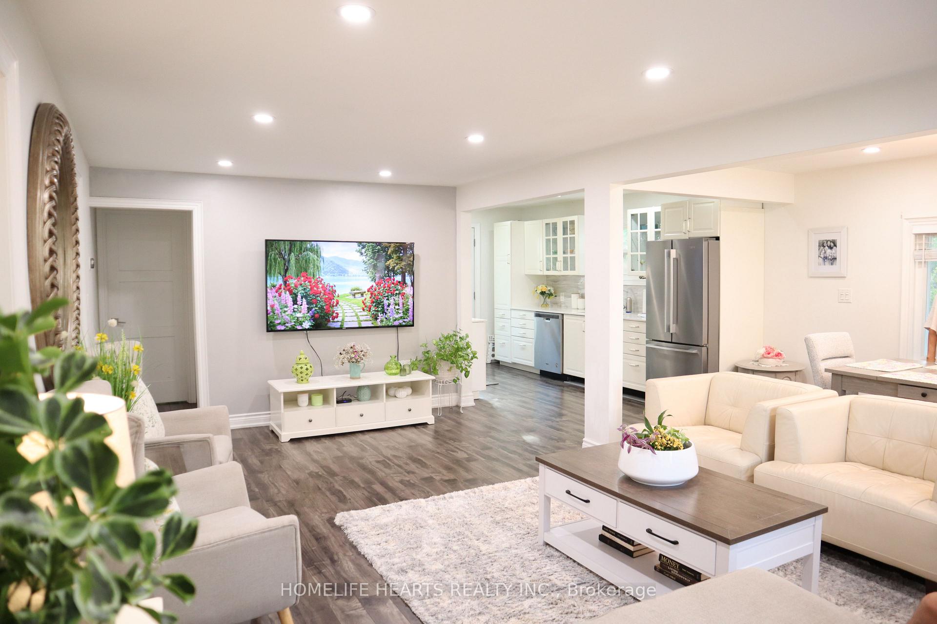 Photo 4 of 490 Beach Boulevard, Hamilton, Hamilton Beach — HOMEH