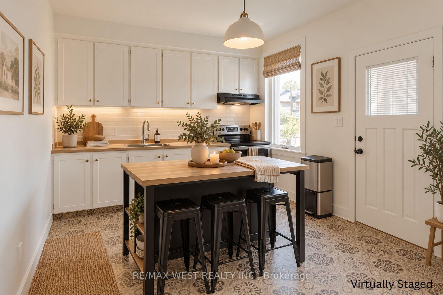 Photo 7 of 1008 Saint Clarens Avenue, Toronto, Corso Italia-Davenport — HOMEH