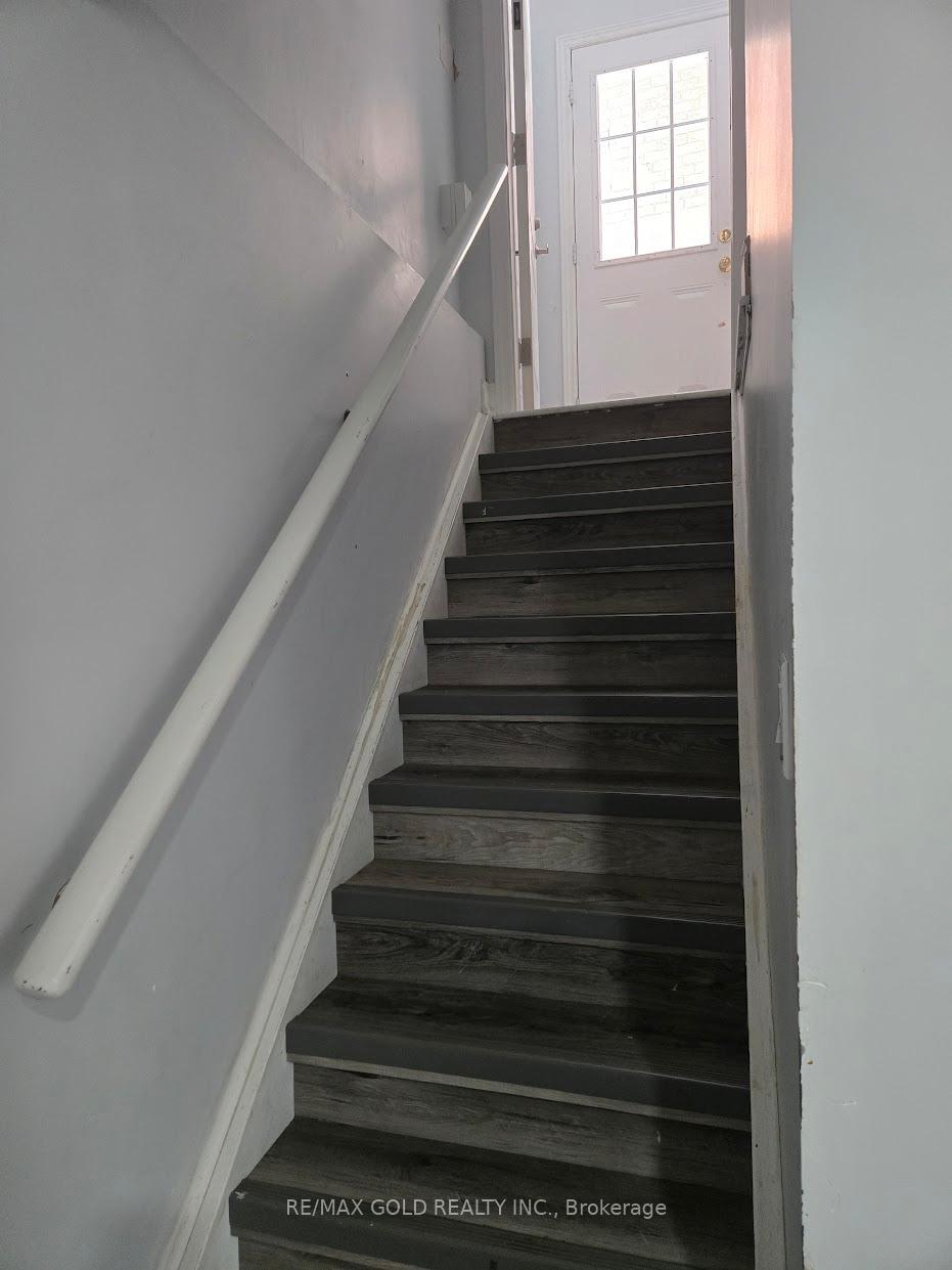 Photo 4 of Unit basement, 75 Executive Court, Brampton, Sandringham-Wellington — HOMEH