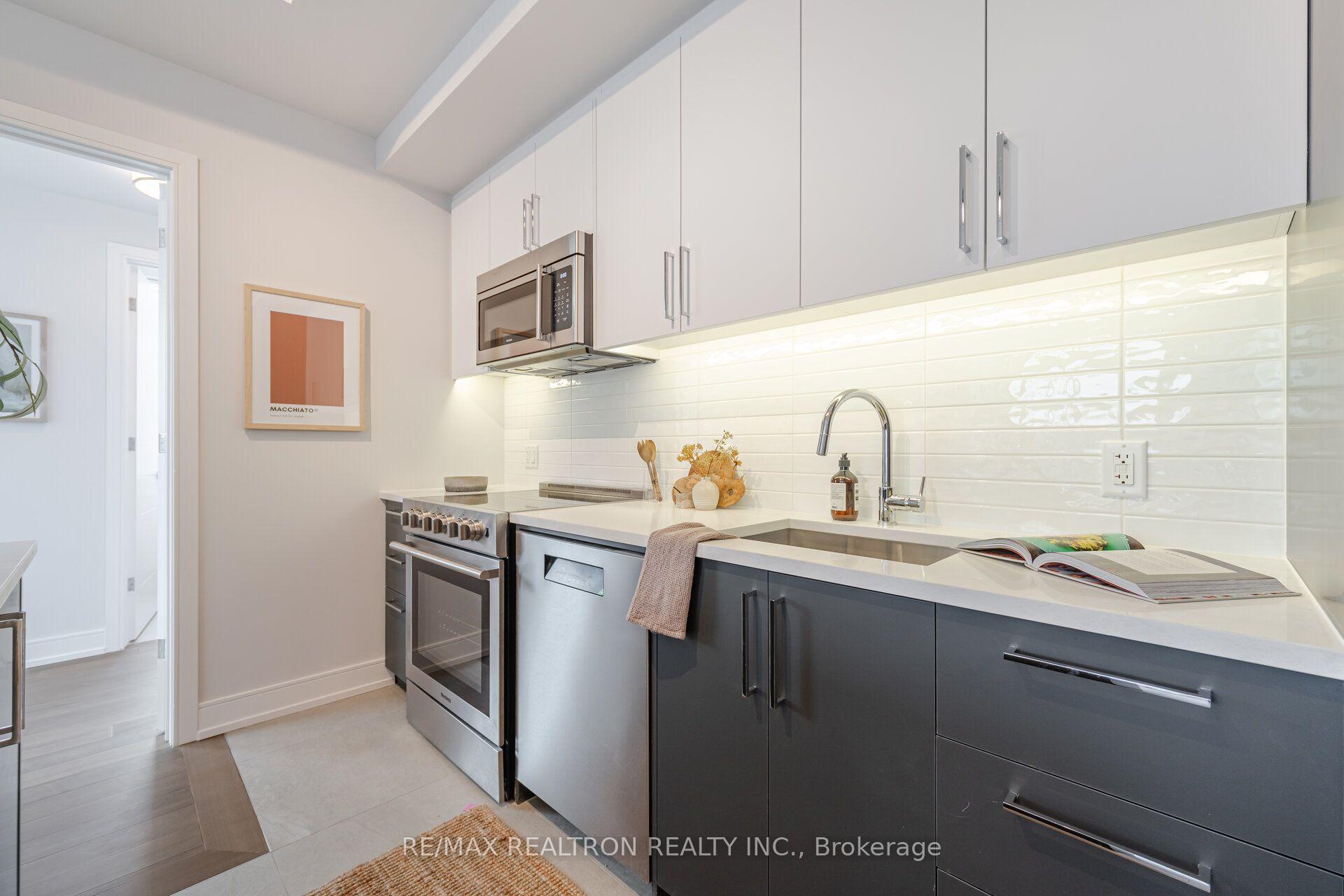 Photo 7 of Unit 606, 664 Spadina Avenue, Toronto, University — HOMEH