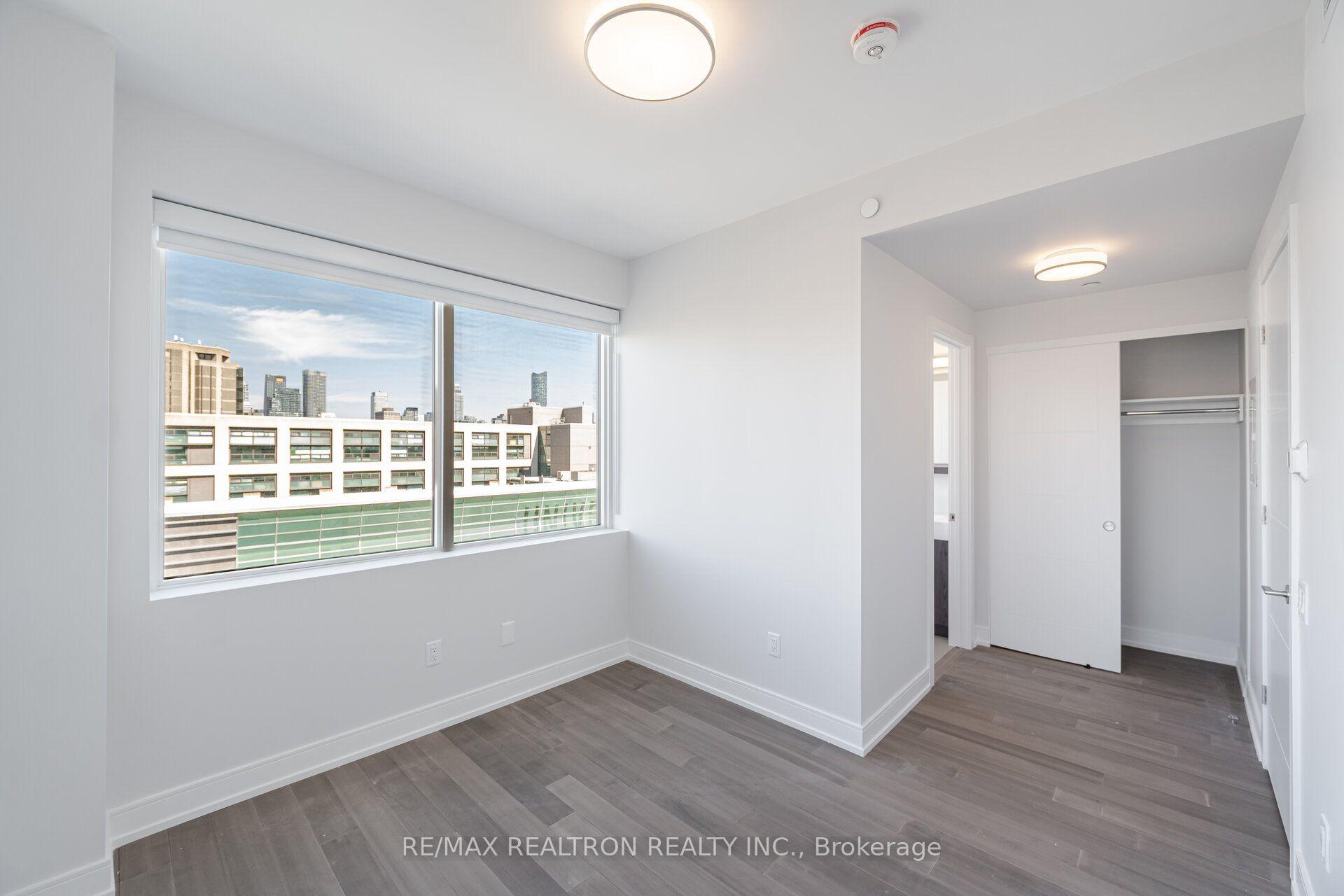 Photo 10 of Unit 606, 664 Spadina Avenue, Toronto, University — HOMEH