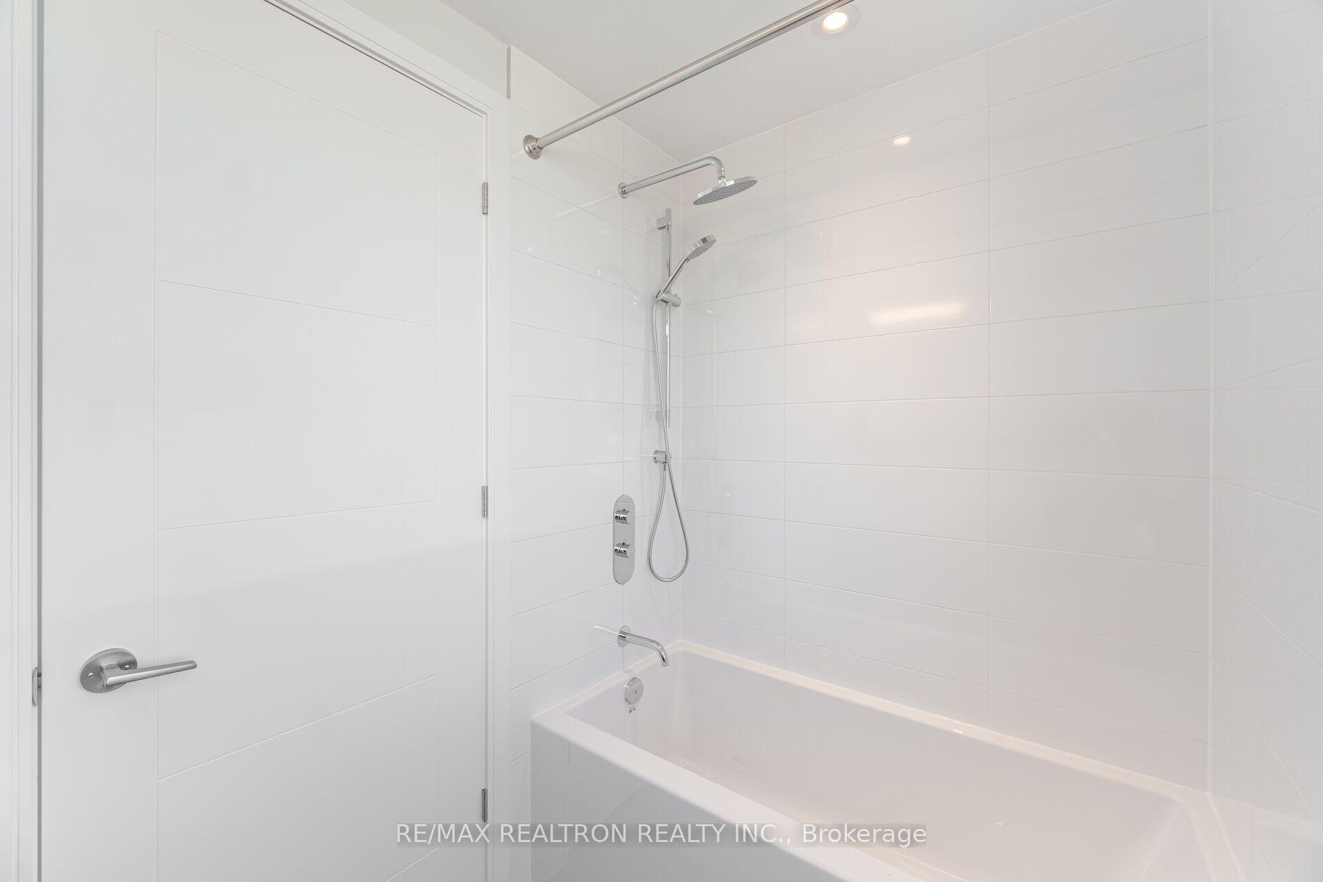 Photo 12 of Unit 606, 664 Spadina Avenue, Toronto, University — HOMEH