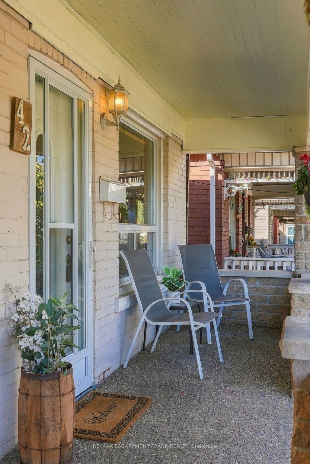 Photo 5 of 42 Dalhousie Avenue, Hamilton, Crown Point — HOMEH