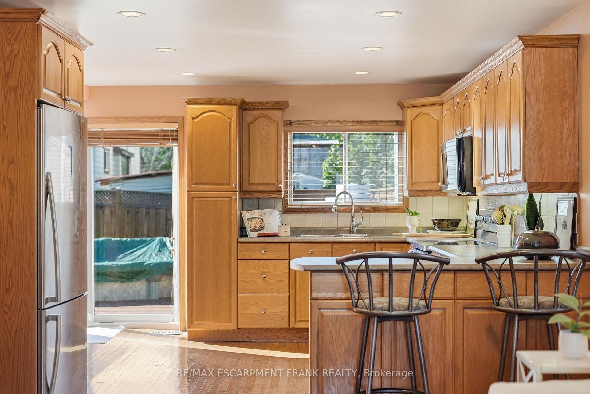 Photo 14 of 42 Dalhousie Avenue, Hamilton, Crown Point — HOMEH