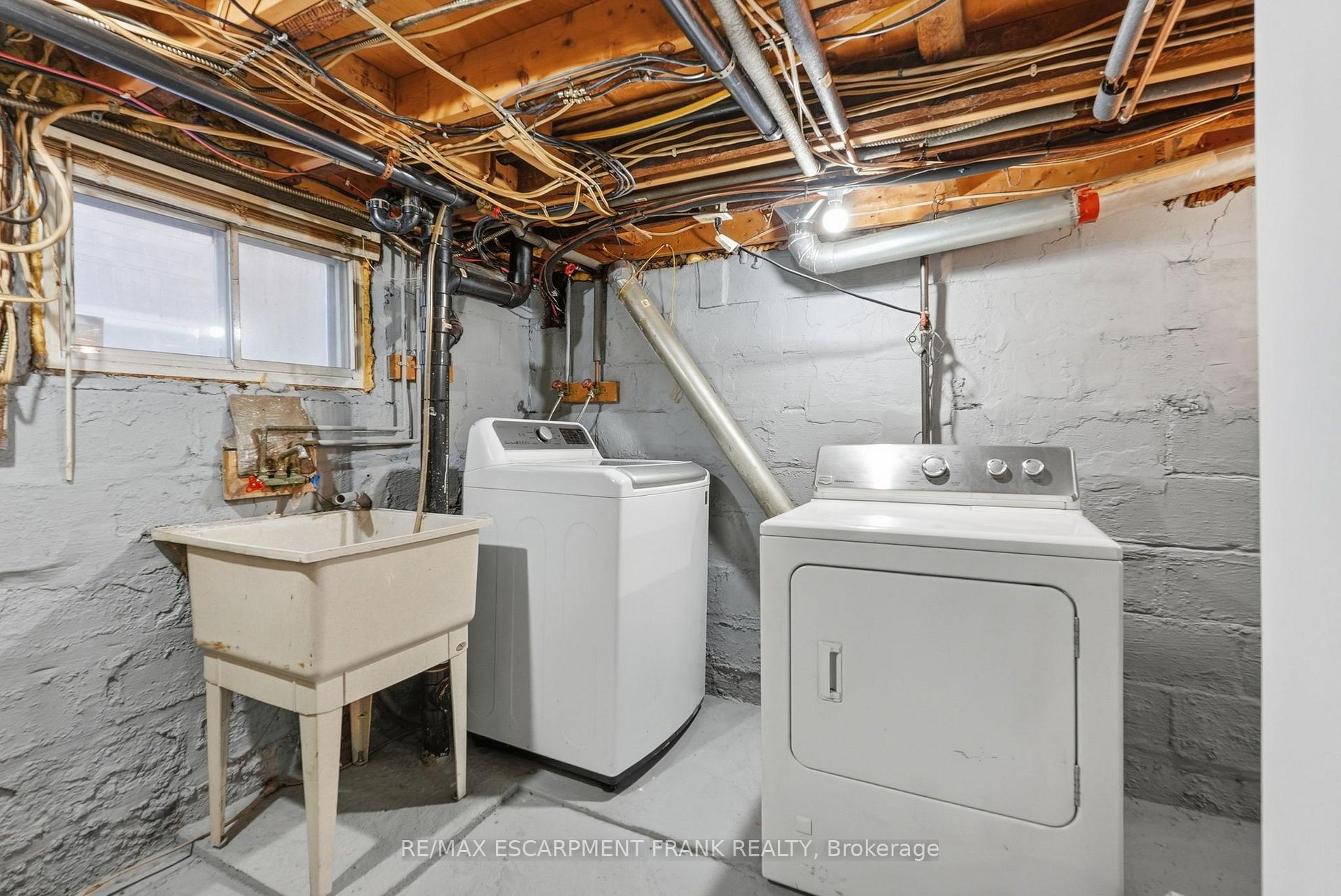 Photo 40 of 42 Dalhousie Avenue, Hamilton, Crown Point — HOMEH