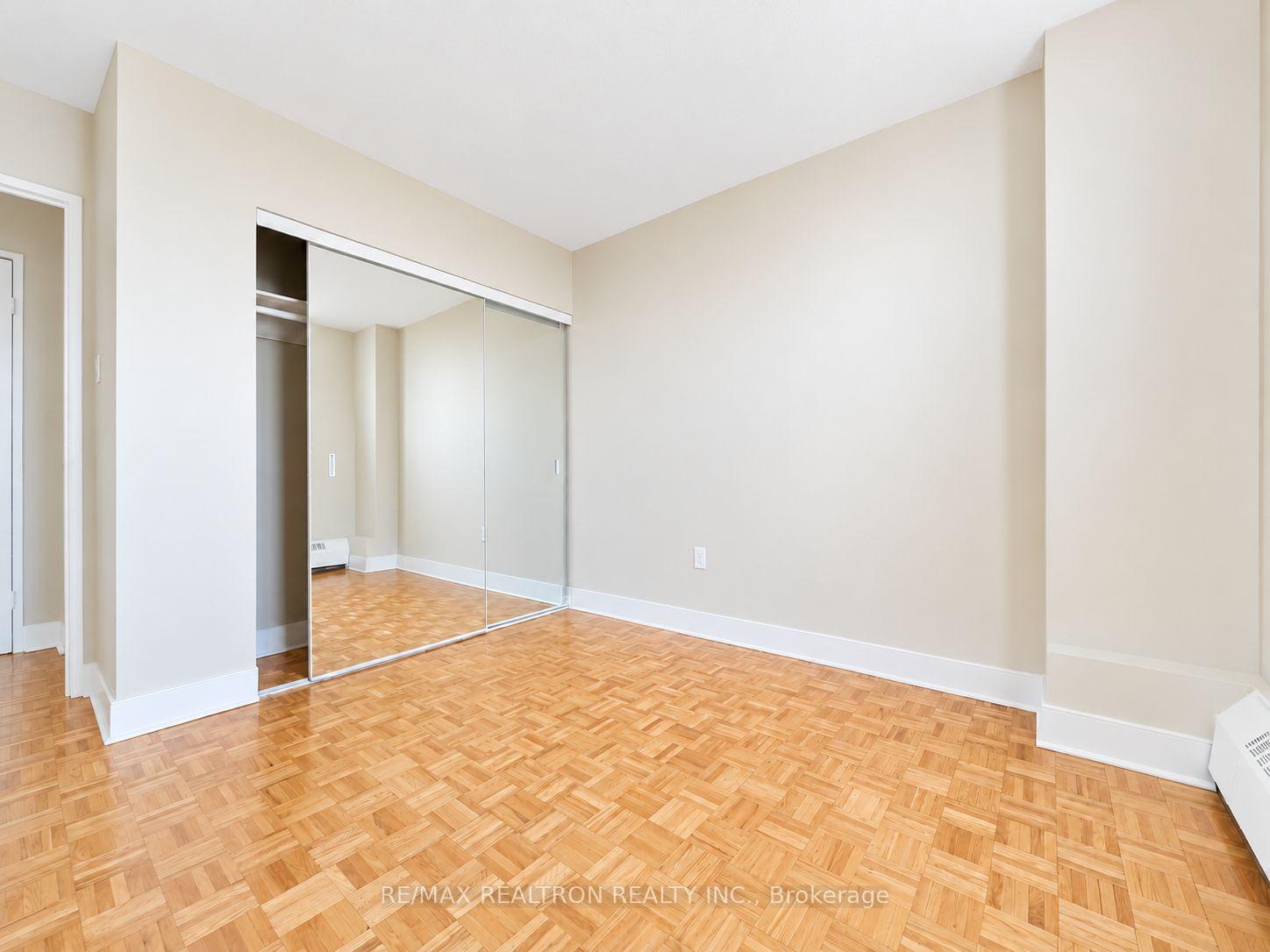 Photo 6 of Unit 1004, 1500 Bathurst Street, Toronto, Humewood-Cedarvale — HOMEH