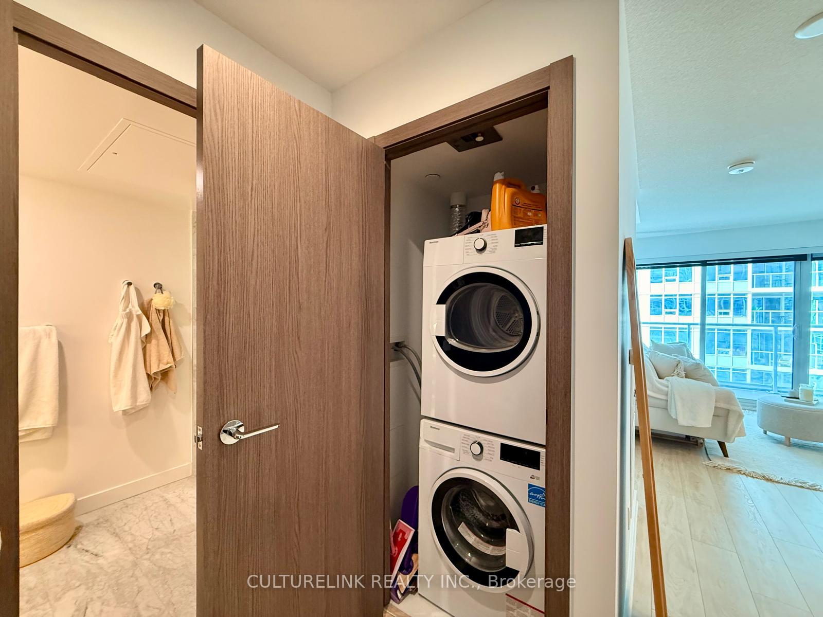 Photo 10 of Unit 2205, 17 Bathurst Street, Toronto, Waterfront Communities — HOMEH