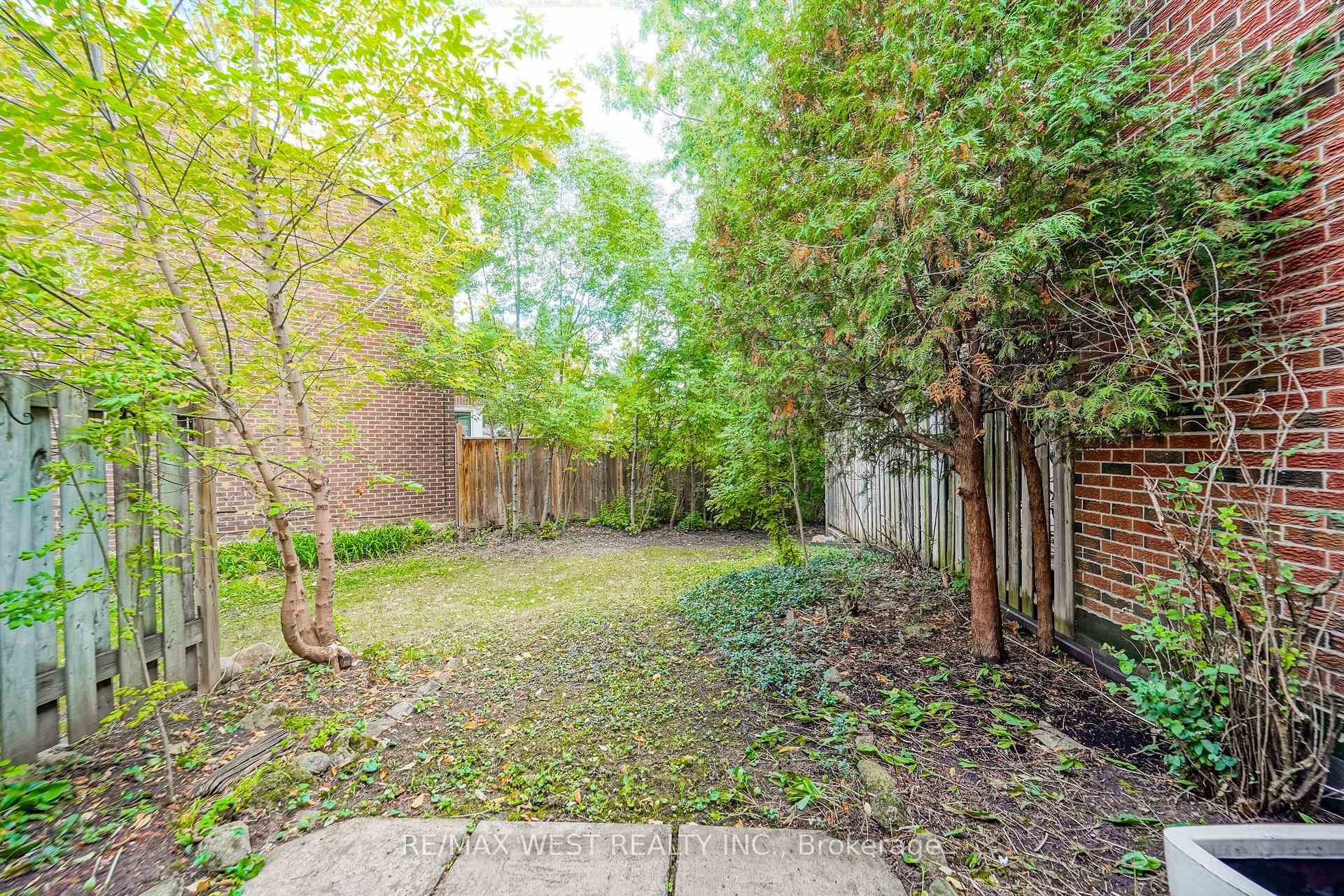 Photo 11 of Unit 36, 250 Satok Crescent, Milton, Timberlea — HOMEH