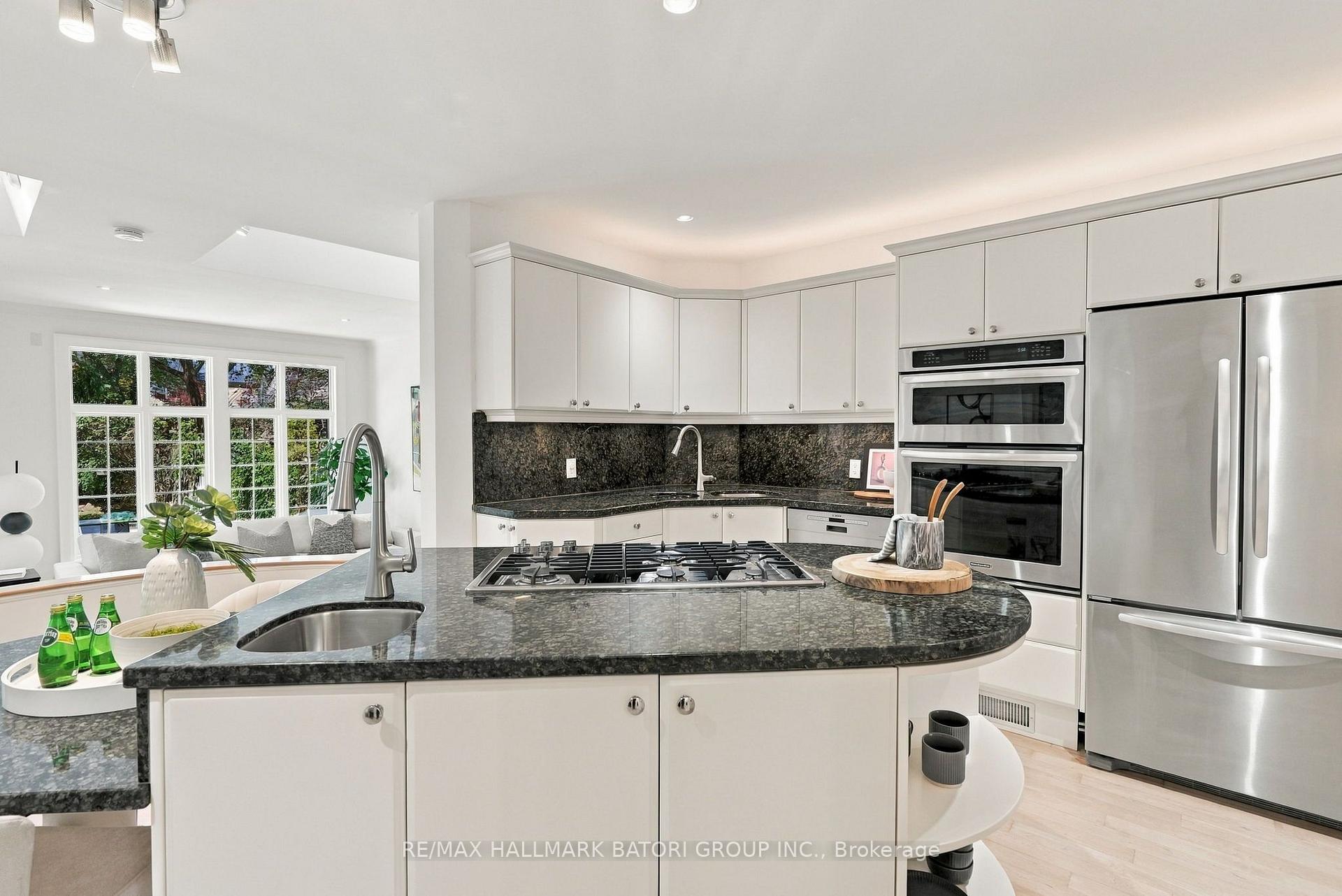 Photo 9 of 266 Briar Hill Avenue, Toronto, Lawrence Park South — HOMEH