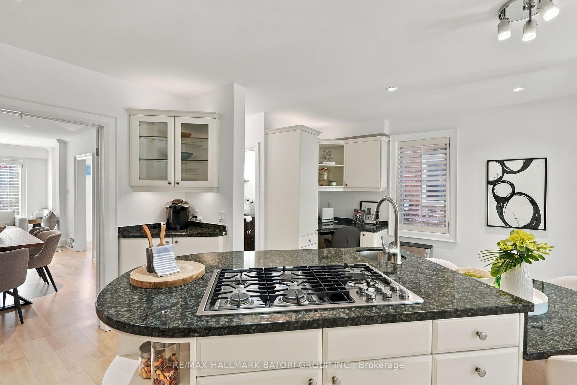Photo 12 of 266 Briar Hill Avenue, Toronto, Lawrence Park South — HOMEH