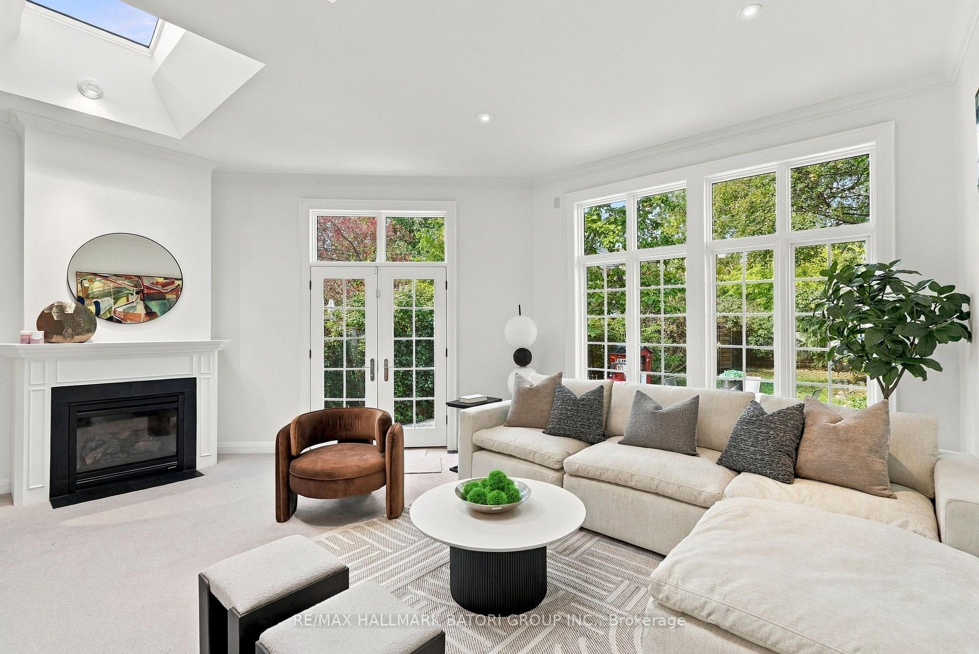Photo 19 of 266 Briar Hill Avenue, Toronto, Lawrence Park South — HOMEH