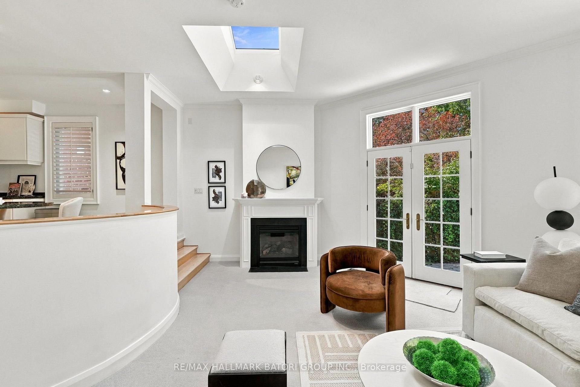 Photo 20 of 266 Briar Hill Avenue, Toronto, Lawrence Park South — HOMEH