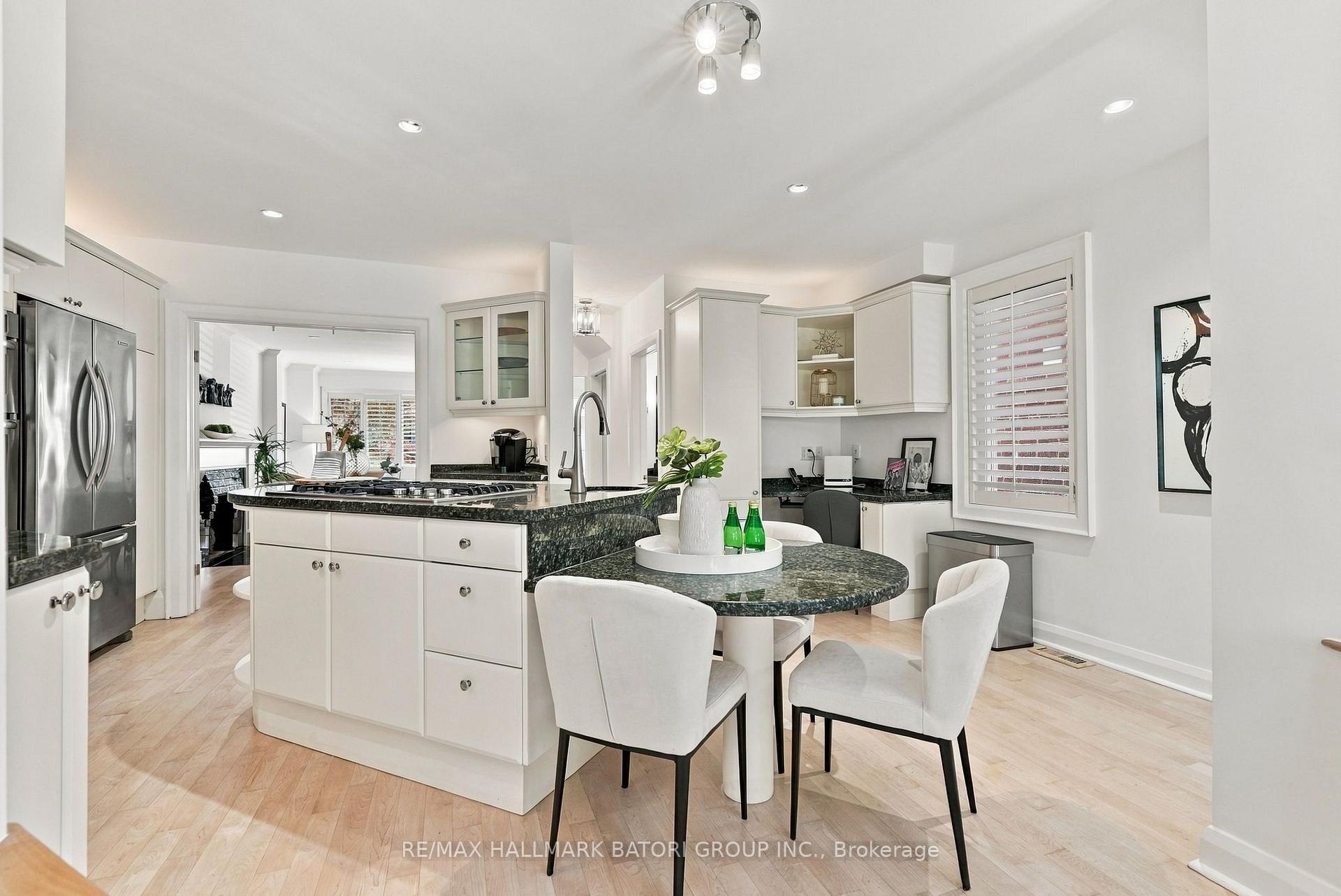 Photo 21 of 266 Briar Hill Avenue, Toronto, Lawrence Park South — HOMEH