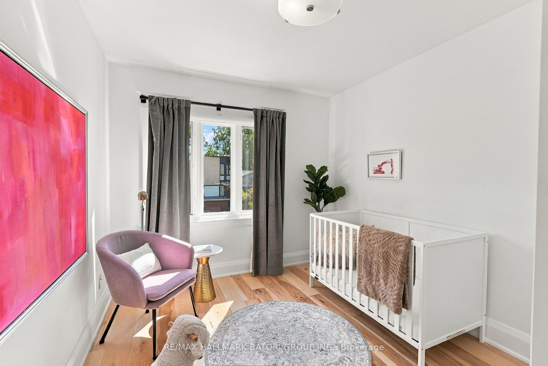 Photo 28 of 266 Briar Hill Avenue, Toronto, Lawrence Park South — HOMEH