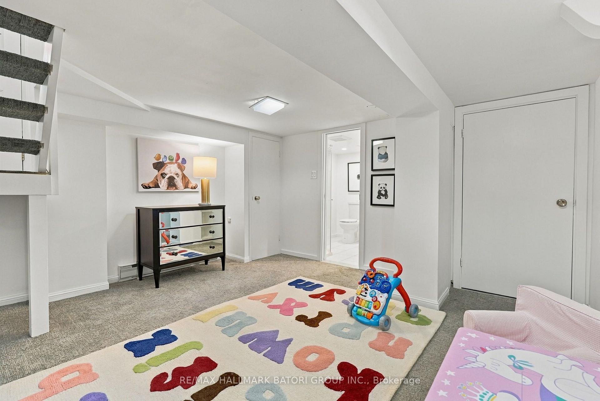 Photo 34 of 266 Briar Hill Avenue, Toronto, Lawrence Park South — HOMEH