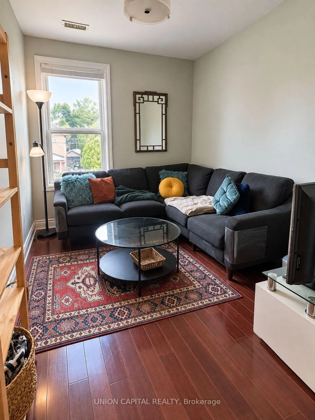 Photo of Unit Upper, 84 Runnymede Road