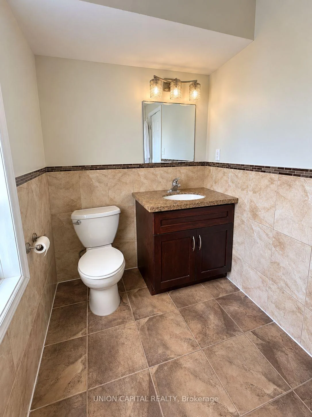 Photo 6 of Unit Upper, 84 Runnymede Road, Toronto, High Park-Swansea — HOMEH