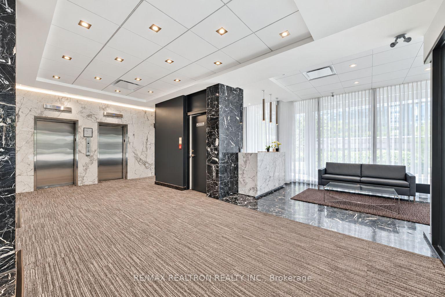 Photo 22 of Unit 1104, 9 Deer Park Crescent, Toronto, Yonge-St. Clair — HOMEH