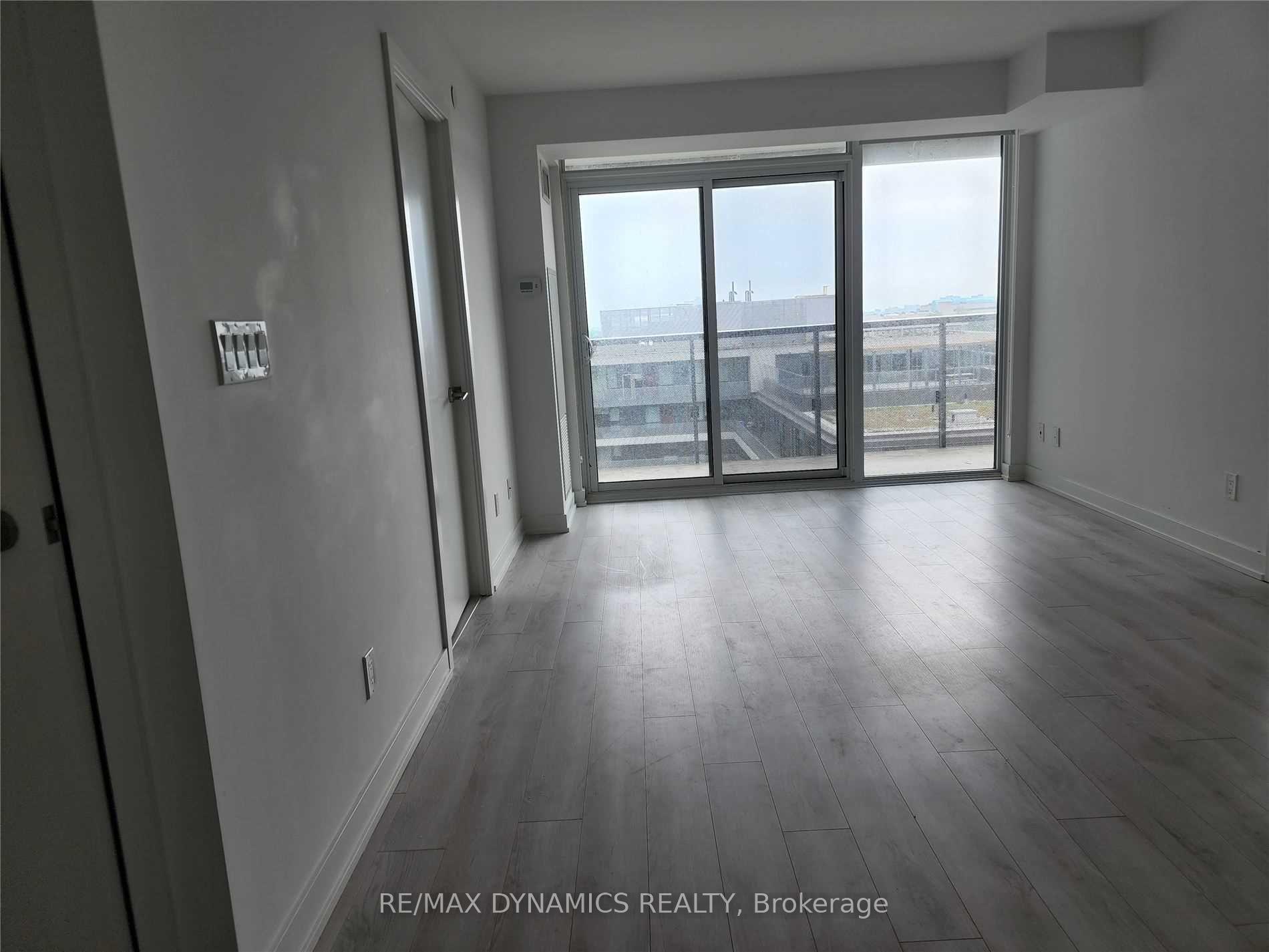 Photo 5 of Unit 1002, 120 Varna Drive, Toronto, Englemount-Lawrence — HOMEH