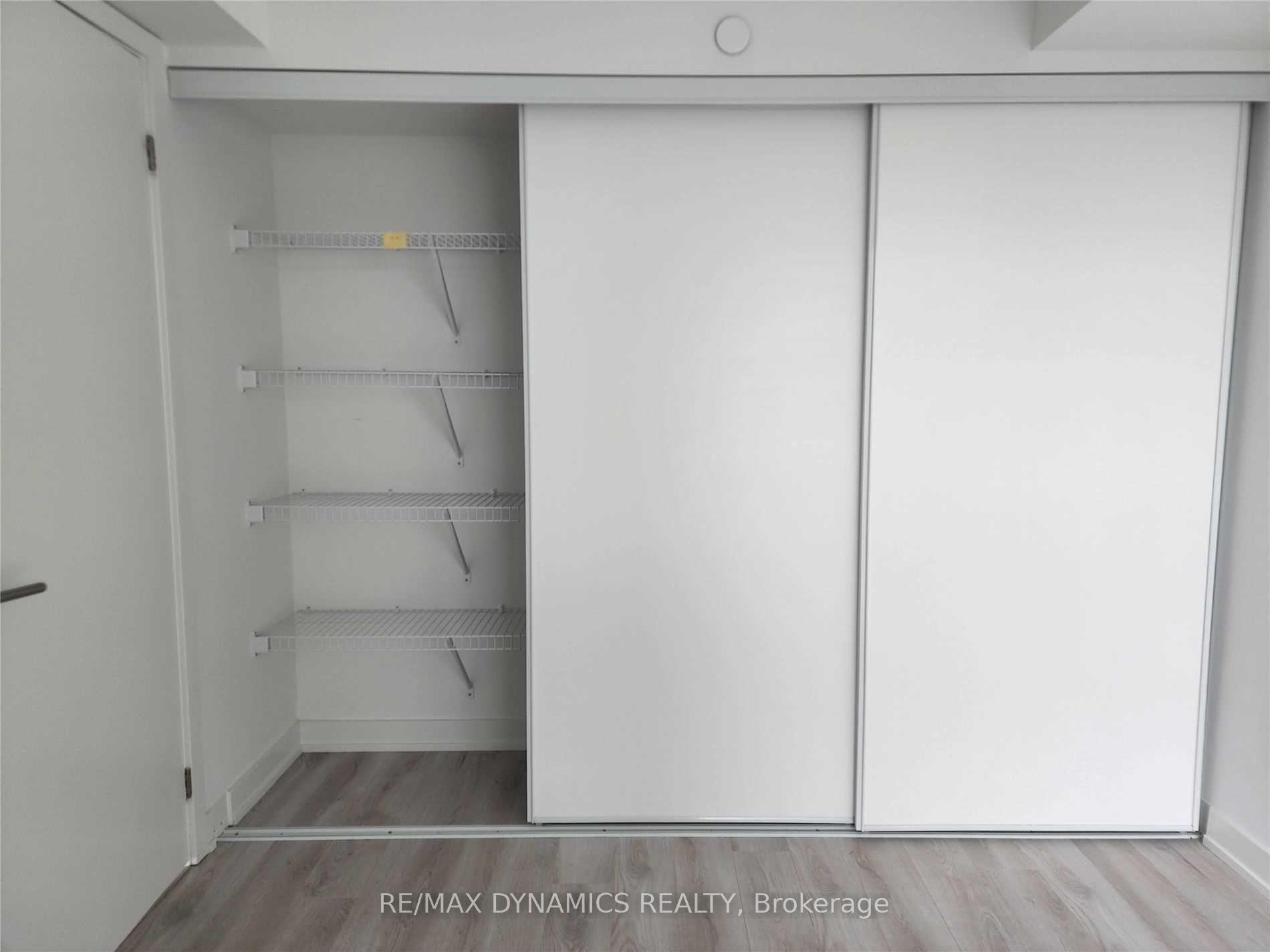 Photo 8 of Unit 1002, 120 Varna Drive, Toronto, Englemount-Lawrence — HOMEH