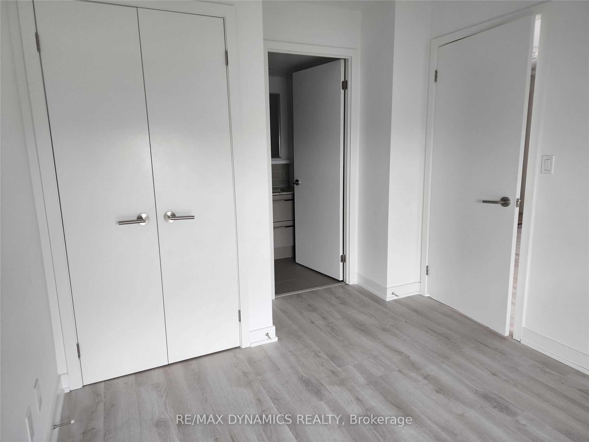 Photo 9 of Unit 1002, 120 Varna Drive, Toronto, Englemount-Lawrence — HOMEH