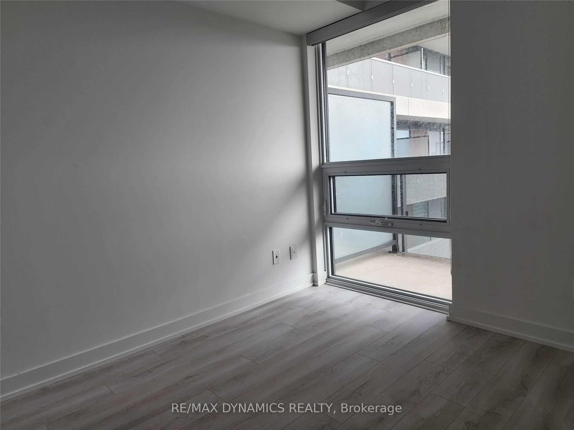 Photo 10 of Unit 1002, 120 Varna Drive, Toronto, Englemount-Lawrence — HOMEH