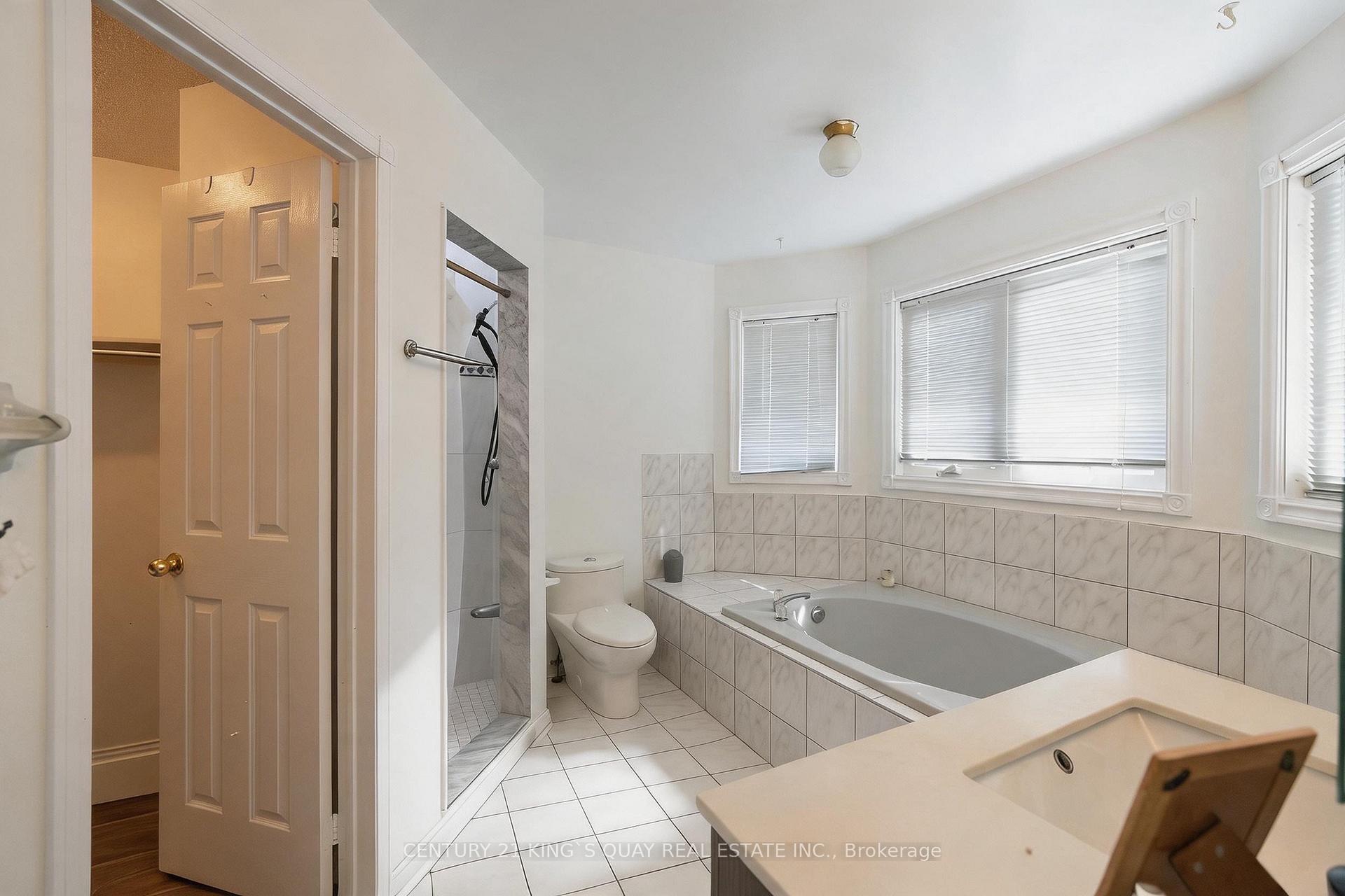Photo 18 of 36 Dawlish Avenue, Aurora, Aurora Highlands — HOMEH