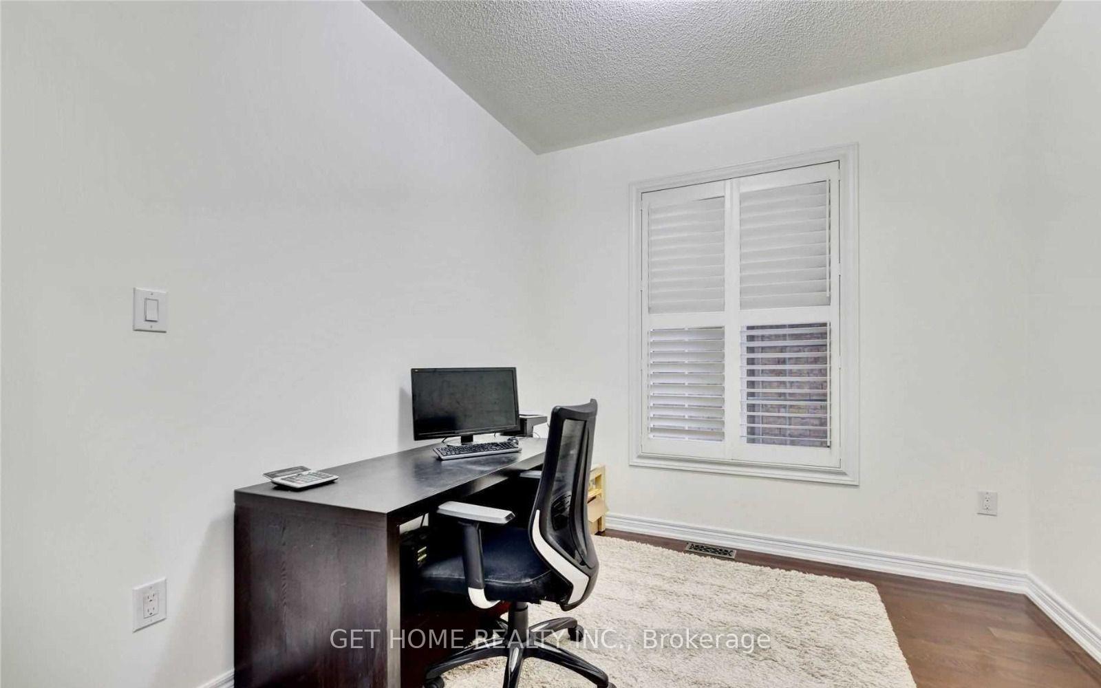 Photo 9 of Unit Main, 30 Proud Court, Brampton, Credit Valley — HOMEH