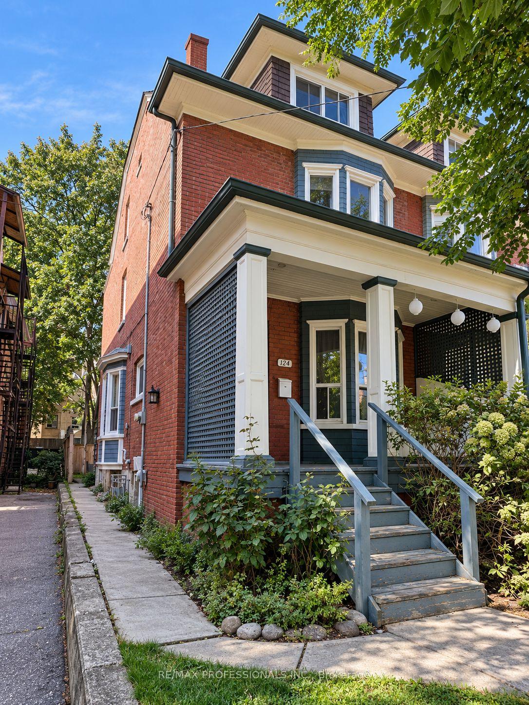 Photo 5 of 124 Close Avenue, Toronto, South Parkdale — HOMEH