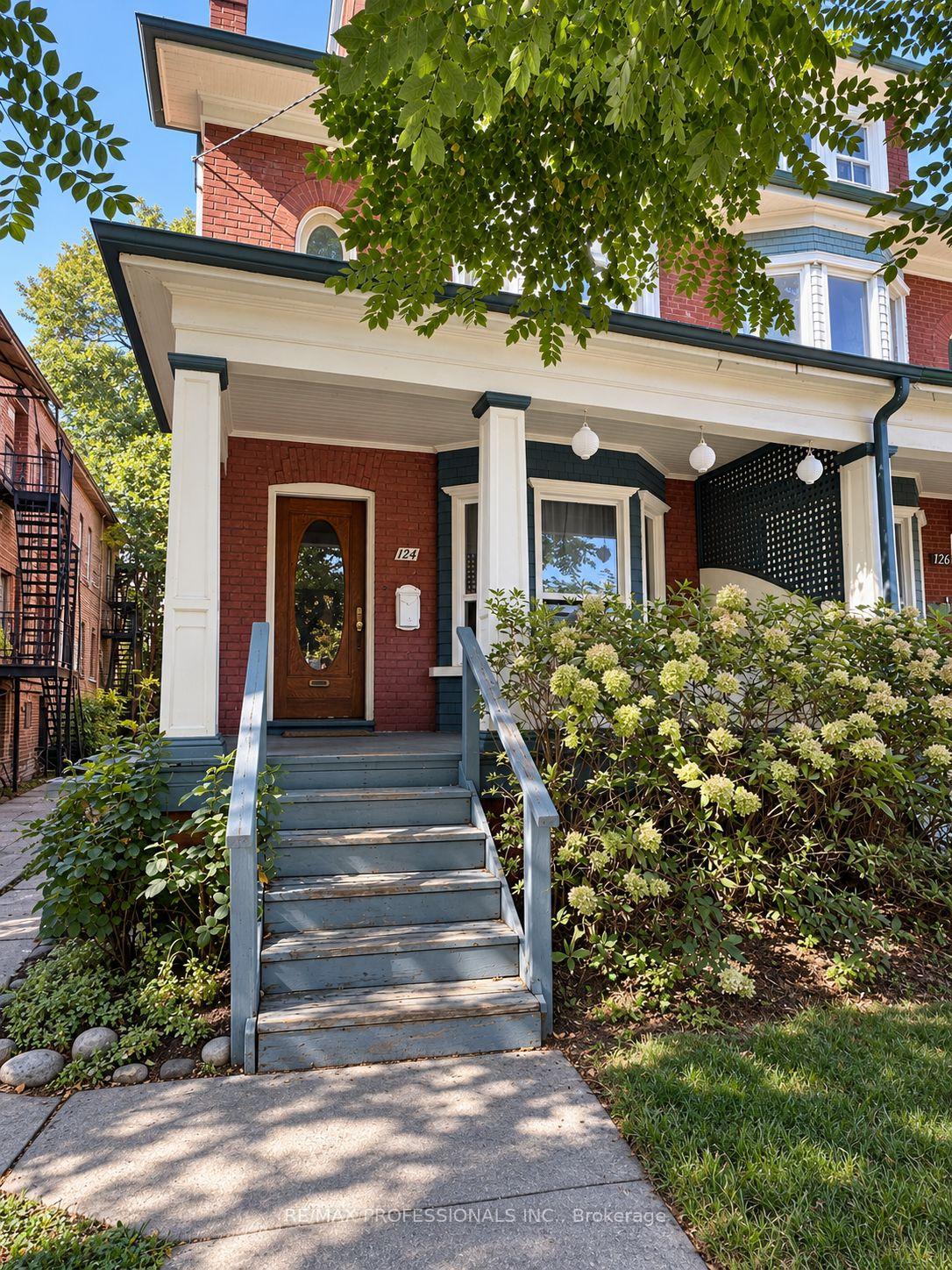 Photo 6 of 124 Close Avenue, Toronto, South Parkdale — HOMEH