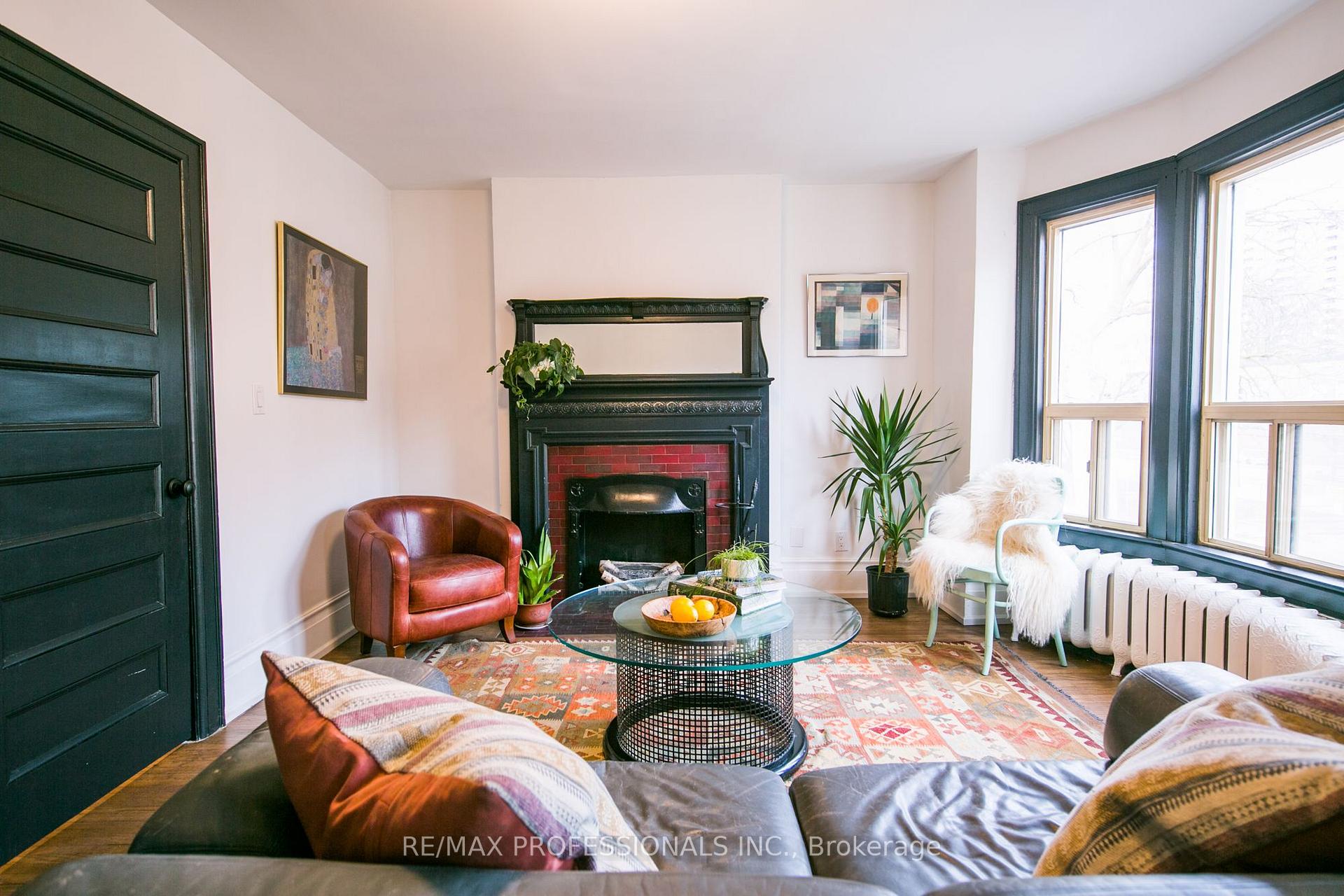 Photo 33 of 124 Close Avenue, Toronto, South Parkdale — HOMEH